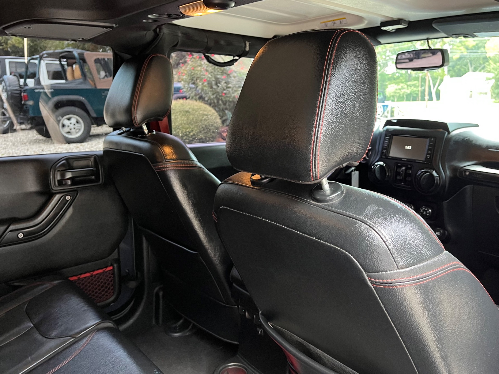 2017 Jeep Wrangler Unlimited Rubicon Recon photo 24