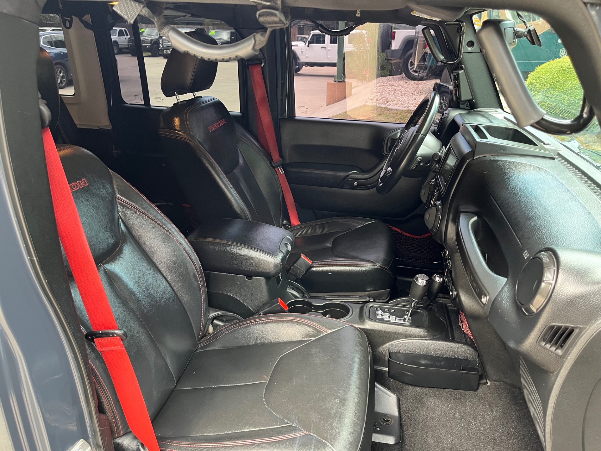 2017 Jeep Wrangler Unlimited Rubicon Recon photo 26