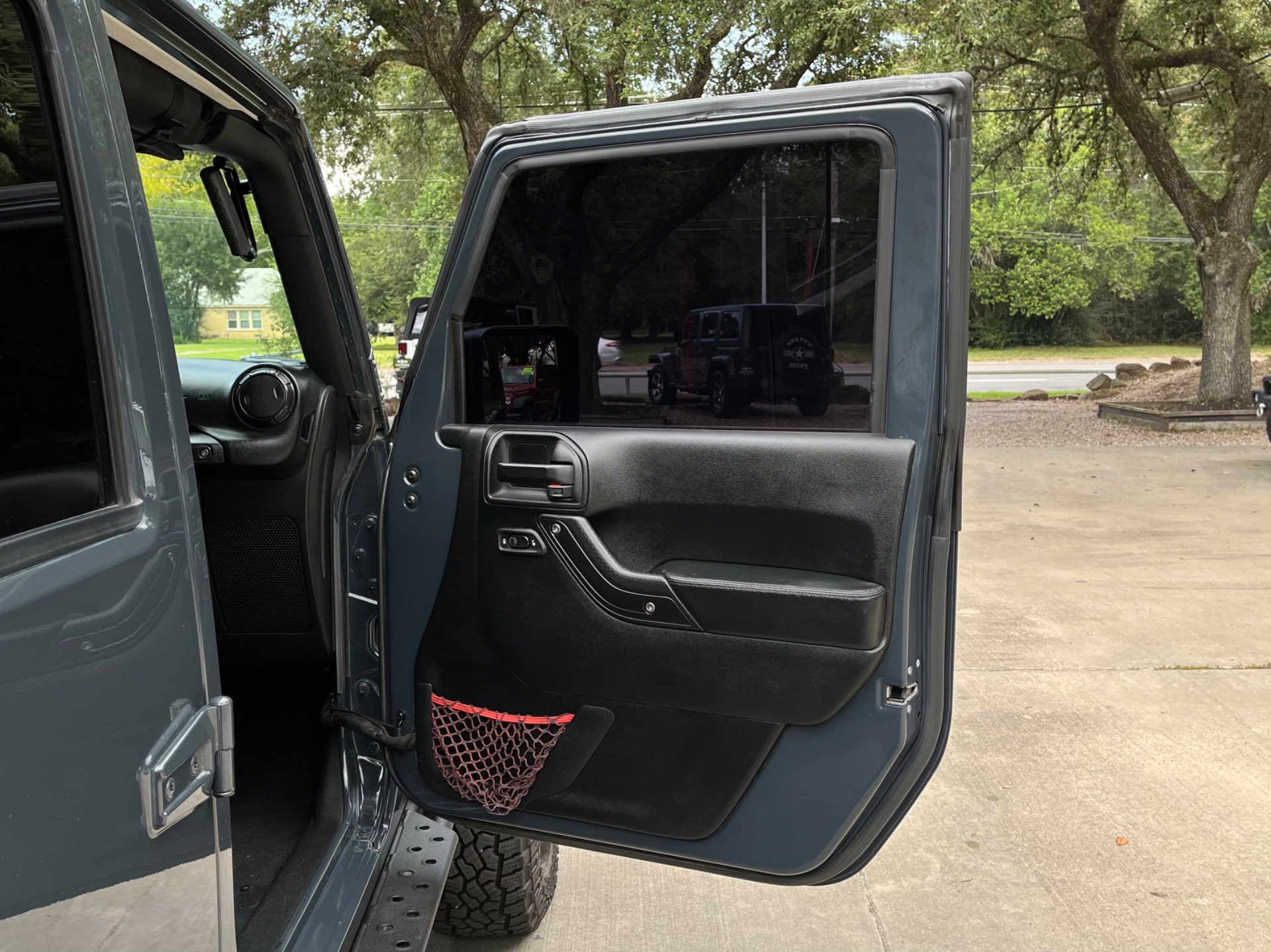 2017 Jeep Wrangler Unlimited Rubicon Recon photo 27