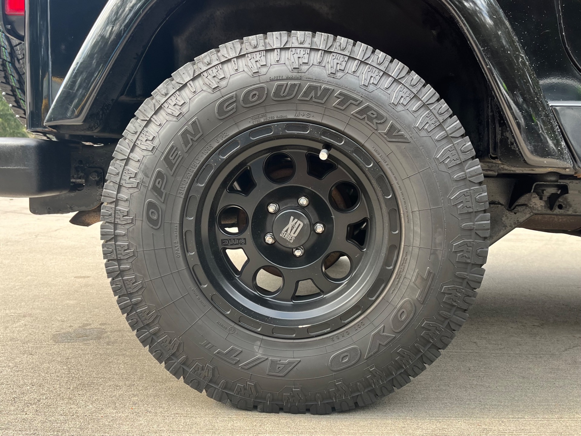 Used-2000-Jeep-Wrangler-Sport