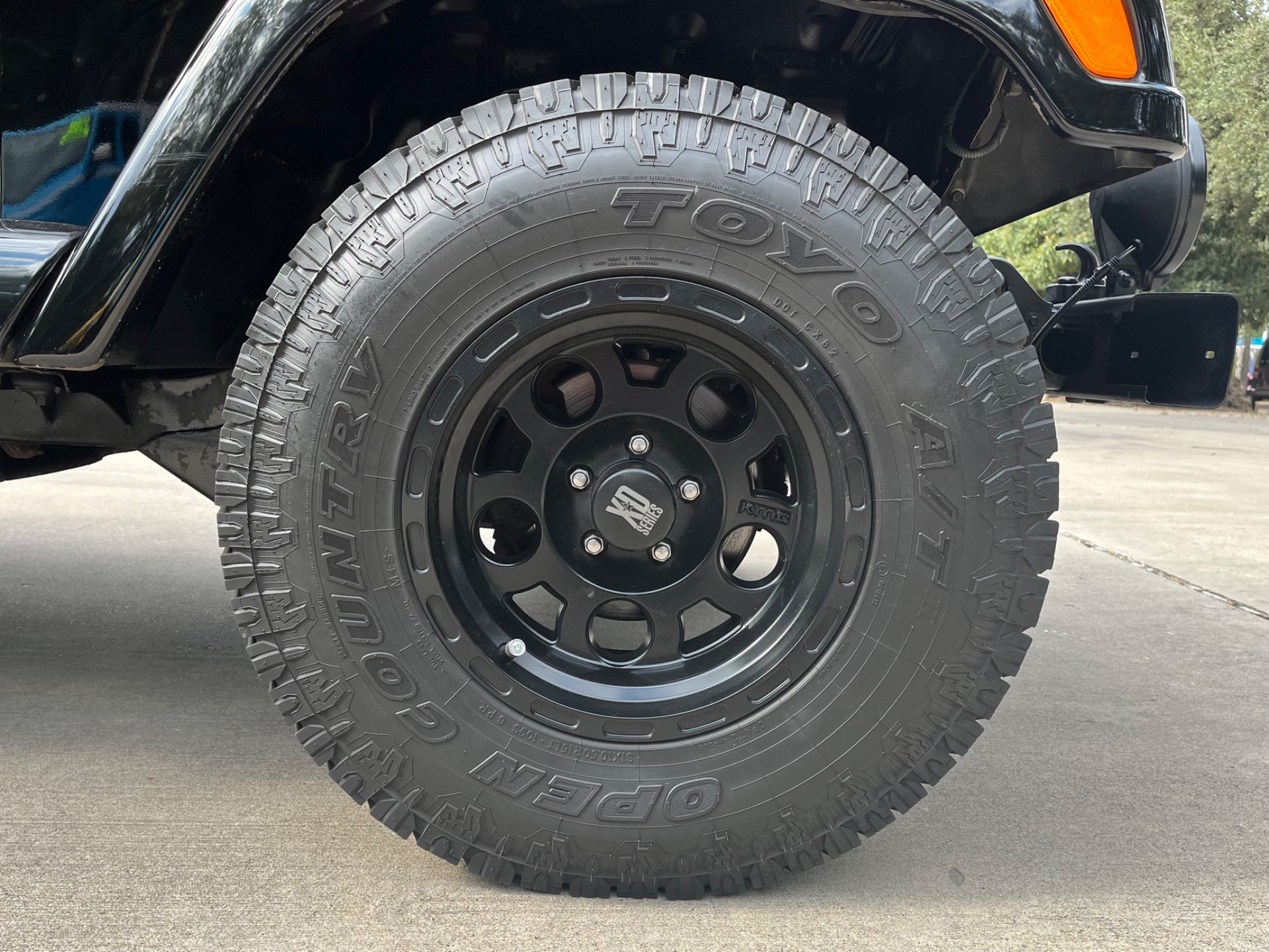 Used-2000-Jeep-Wrangler-Sport