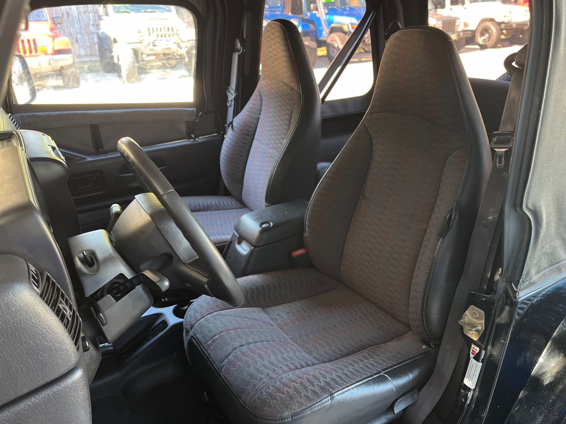 Used-2000-Jeep-Wrangler-Sport