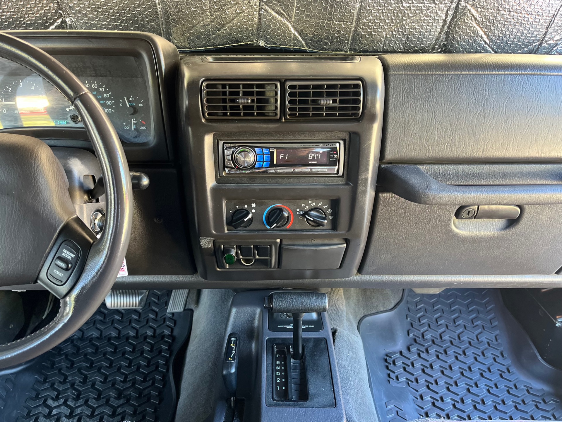 Used-2000-Jeep-Wrangler-Sport