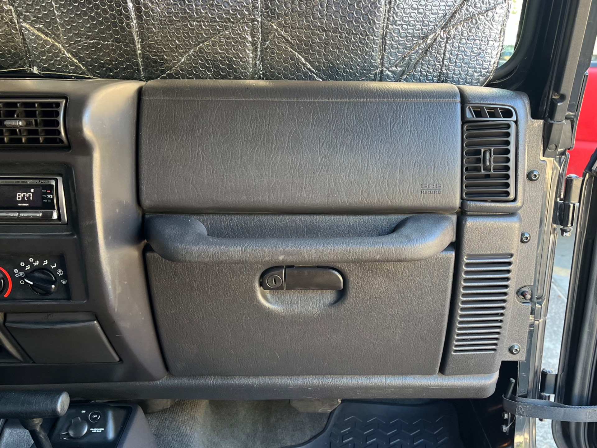 Used-2000-Jeep-Wrangler-Sport