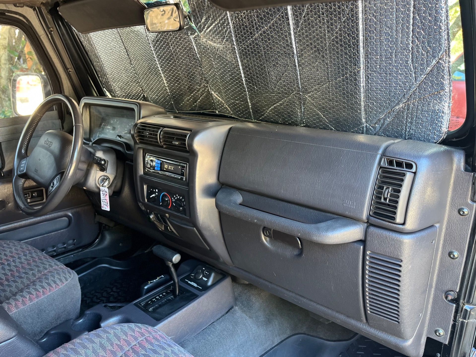 Used-2000-Jeep-Wrangler-Sport