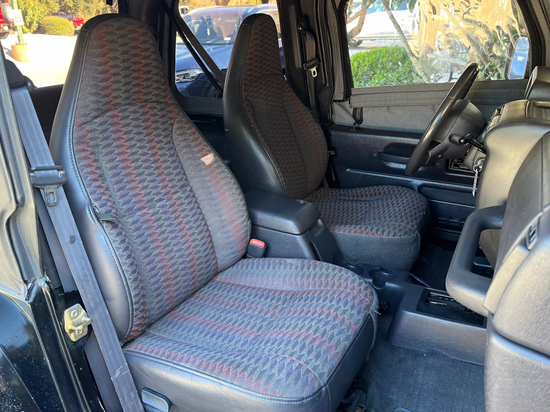 Used-2000-Jeep-Wrangler-Sport