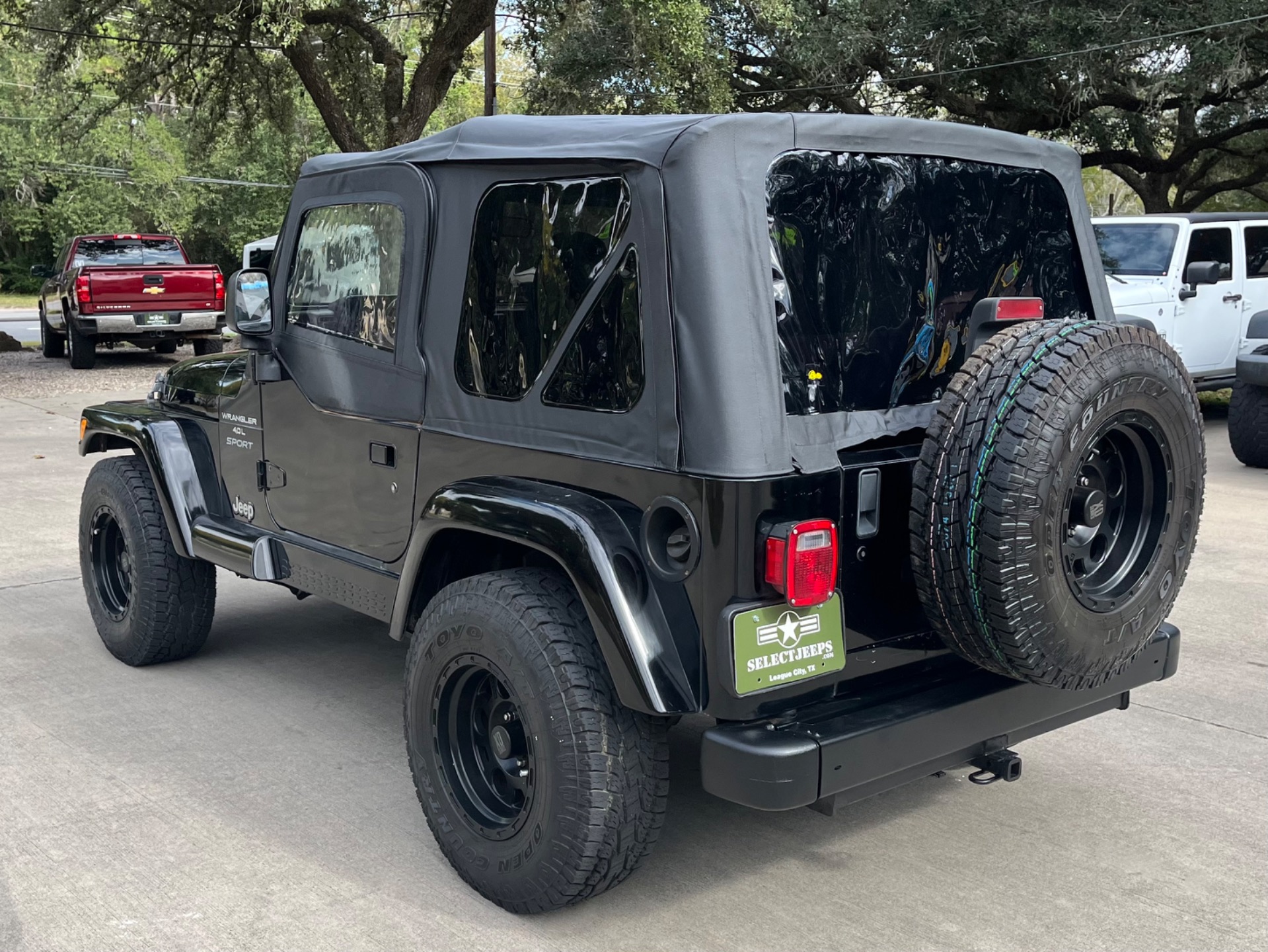 Used-2000-Jeep-Wrangler-Sport