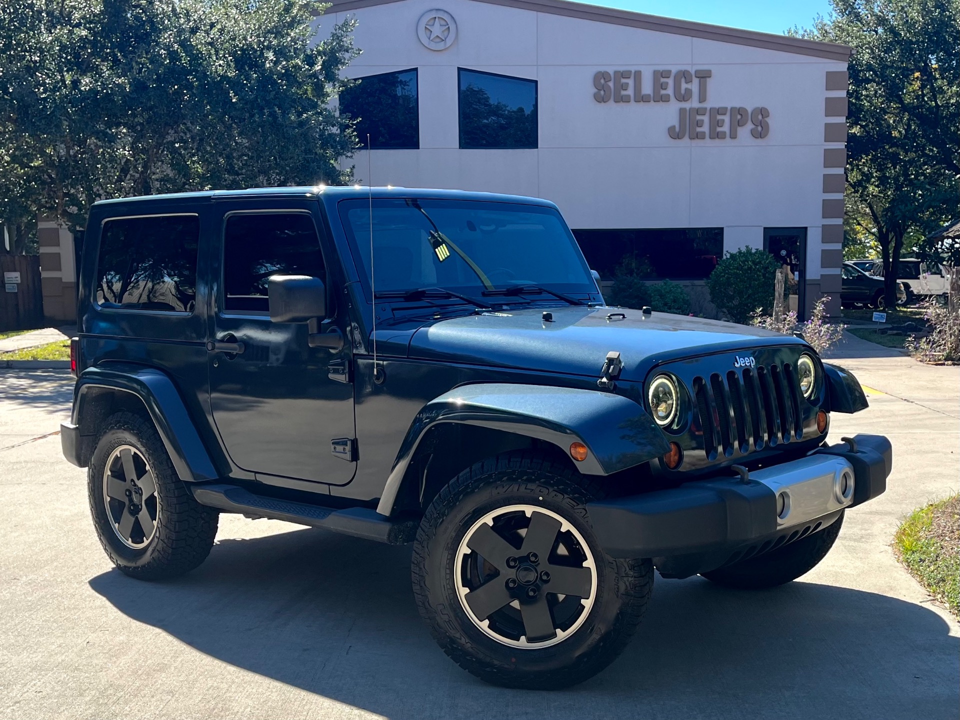 Used-2008-Jeep-Wrangler-Sahara