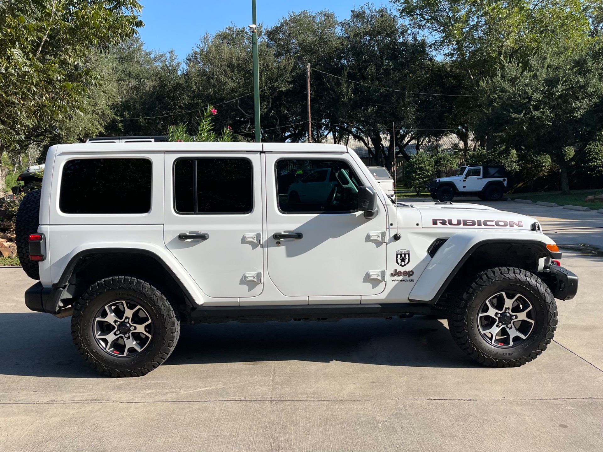 Used-2019-Jeep-Wrangler-Unlimited-Rubicon