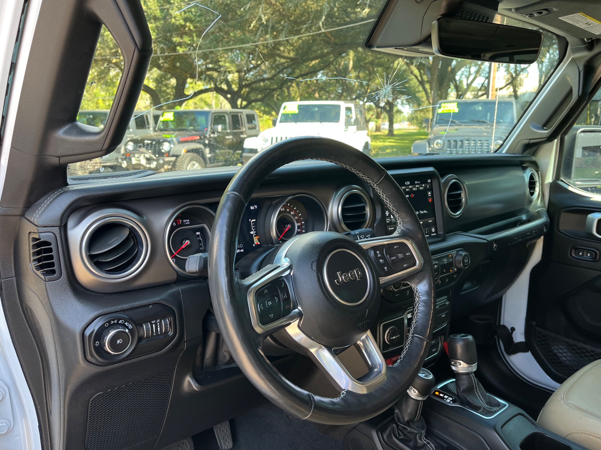 Used-2019-Jeep-Wrangler-Unlimited-Rubicon