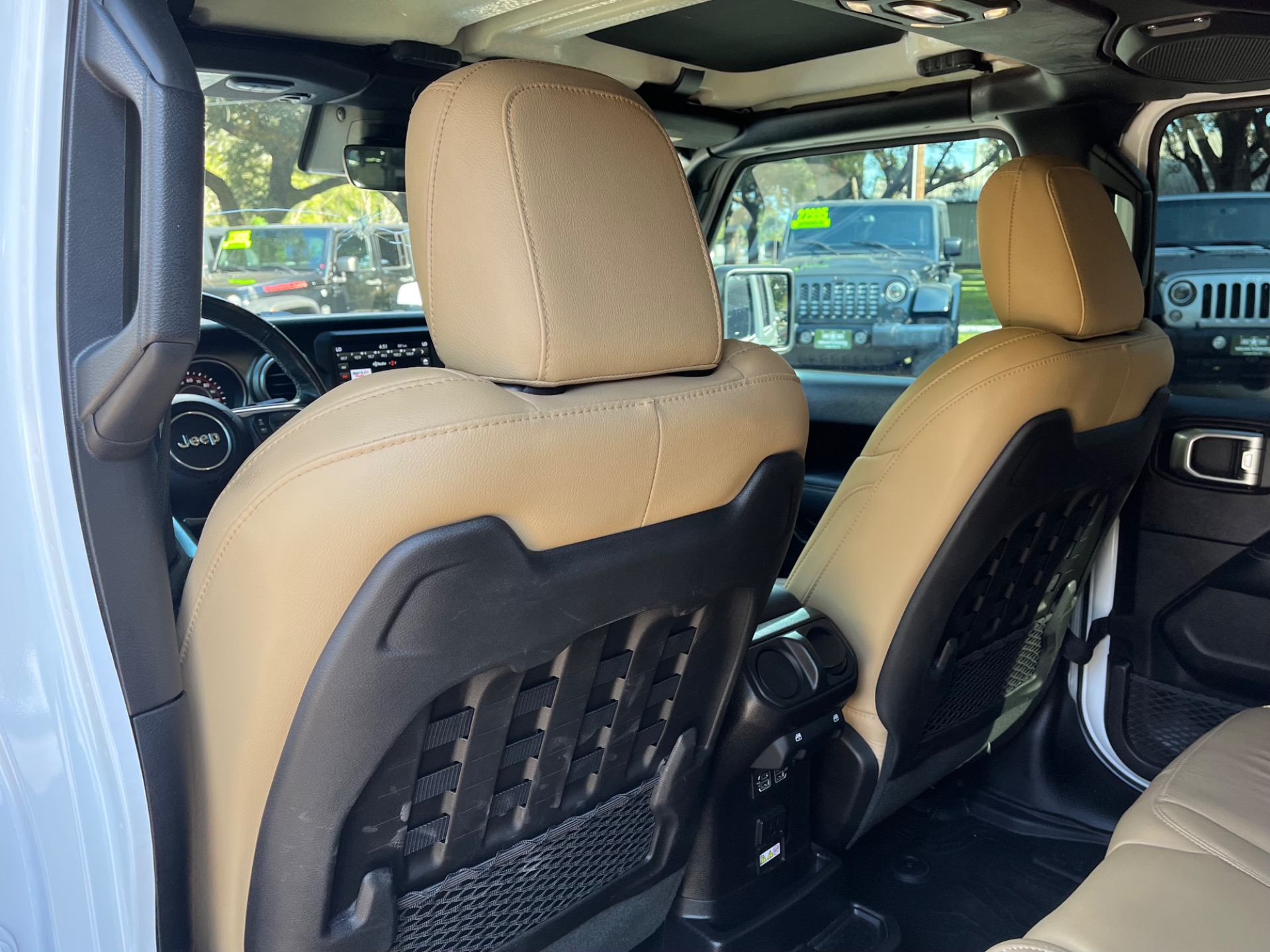 Used-2019-Jeep-Wrangler-Unlimited-Rubicon