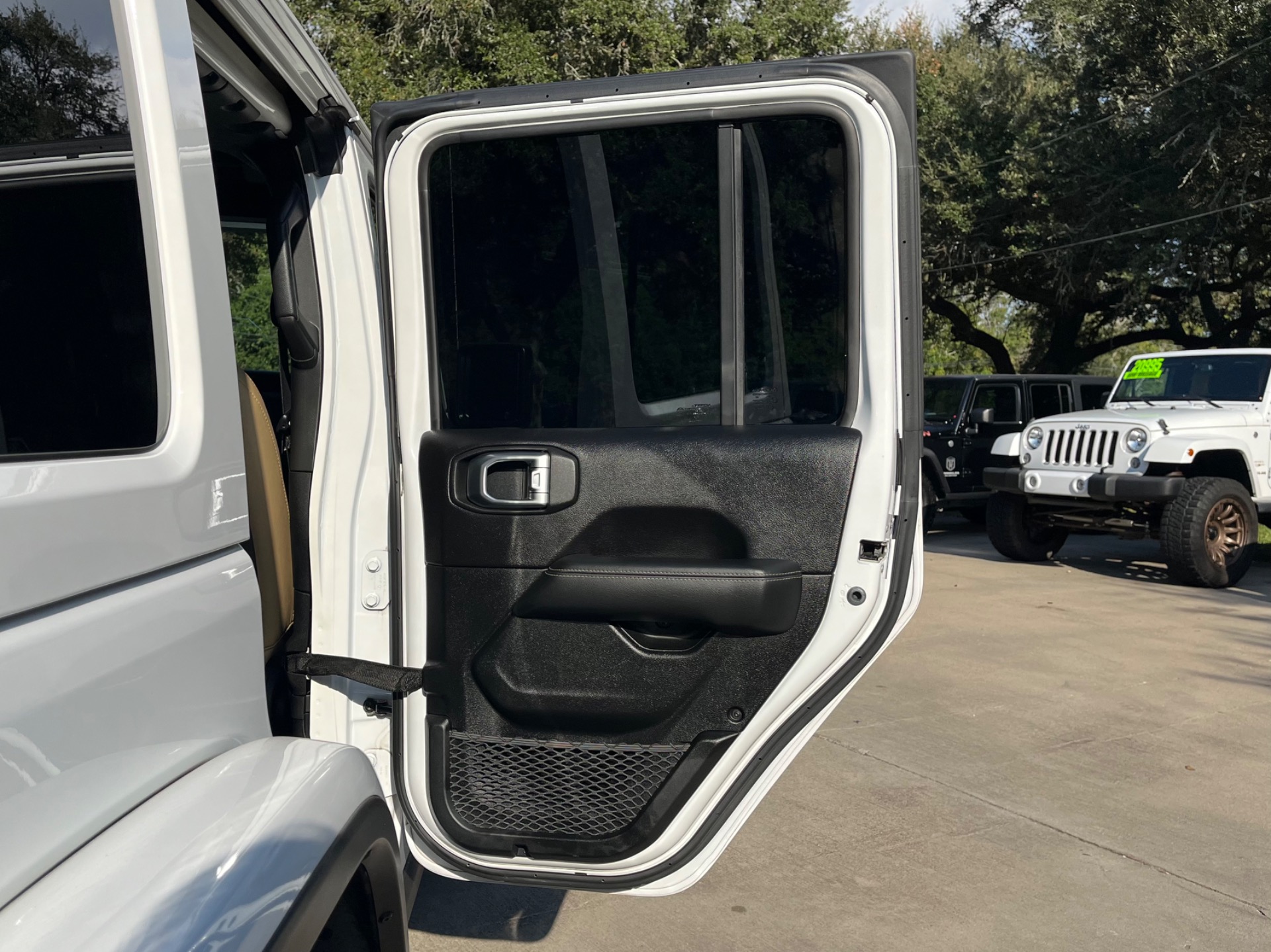 Used-2019-Jeep-Wrangler-Unlimited-Rubicon