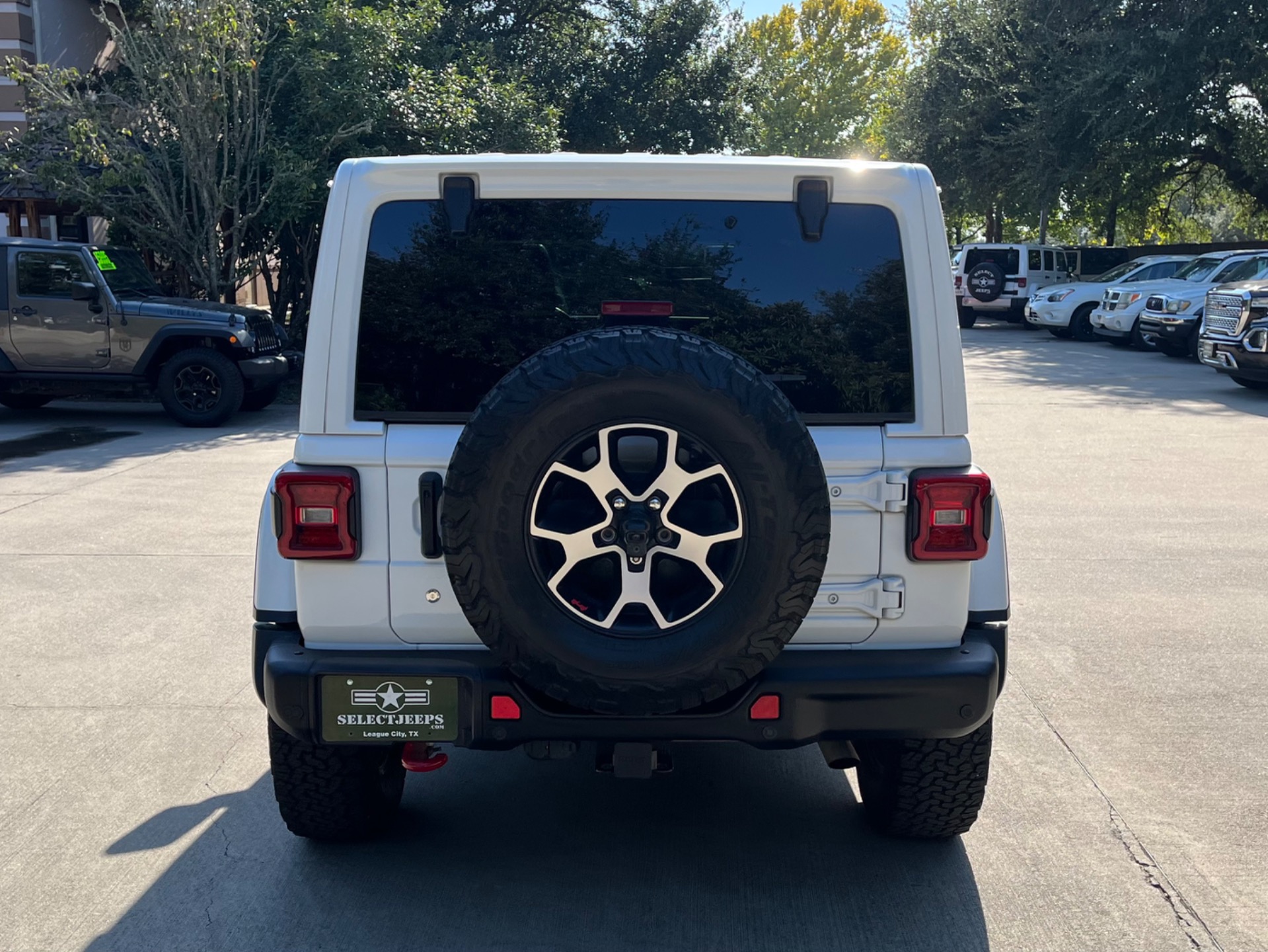 Used-2019-Jeep-Wrangler-Unlimited-Rubicon