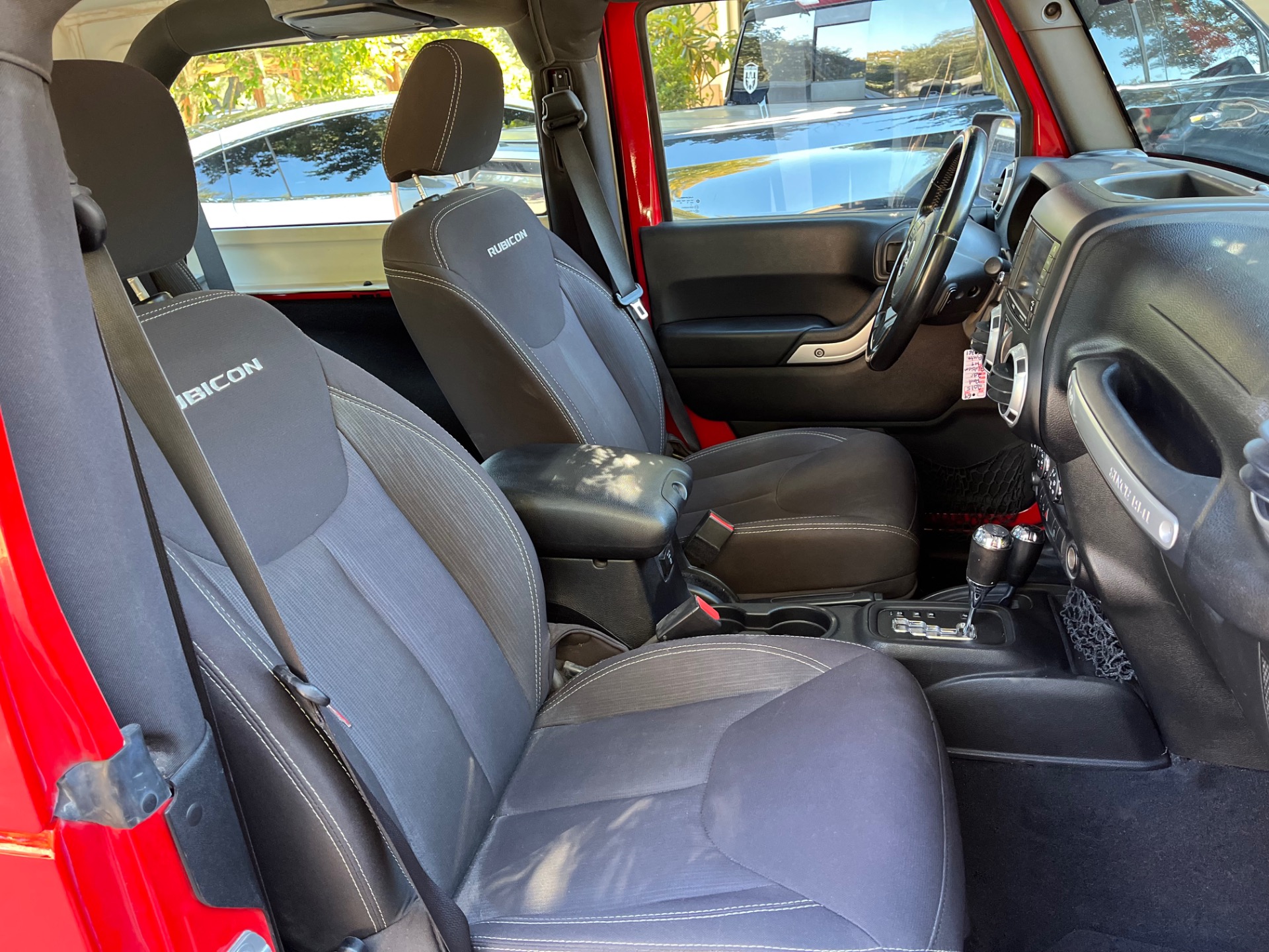 Used-2015-Jeep-Wrangler-Rubicon