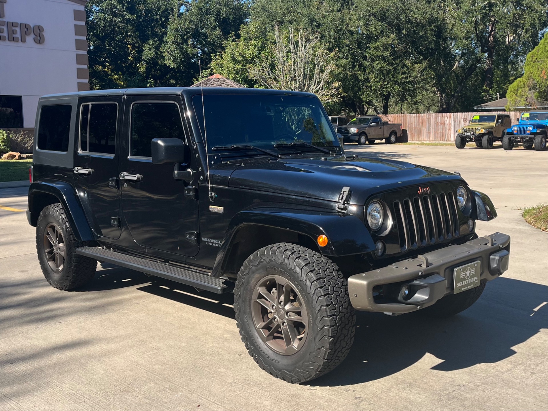 Used-2017-Jeep-Wrangler-Unlimited-75th-Anniversary-Edition