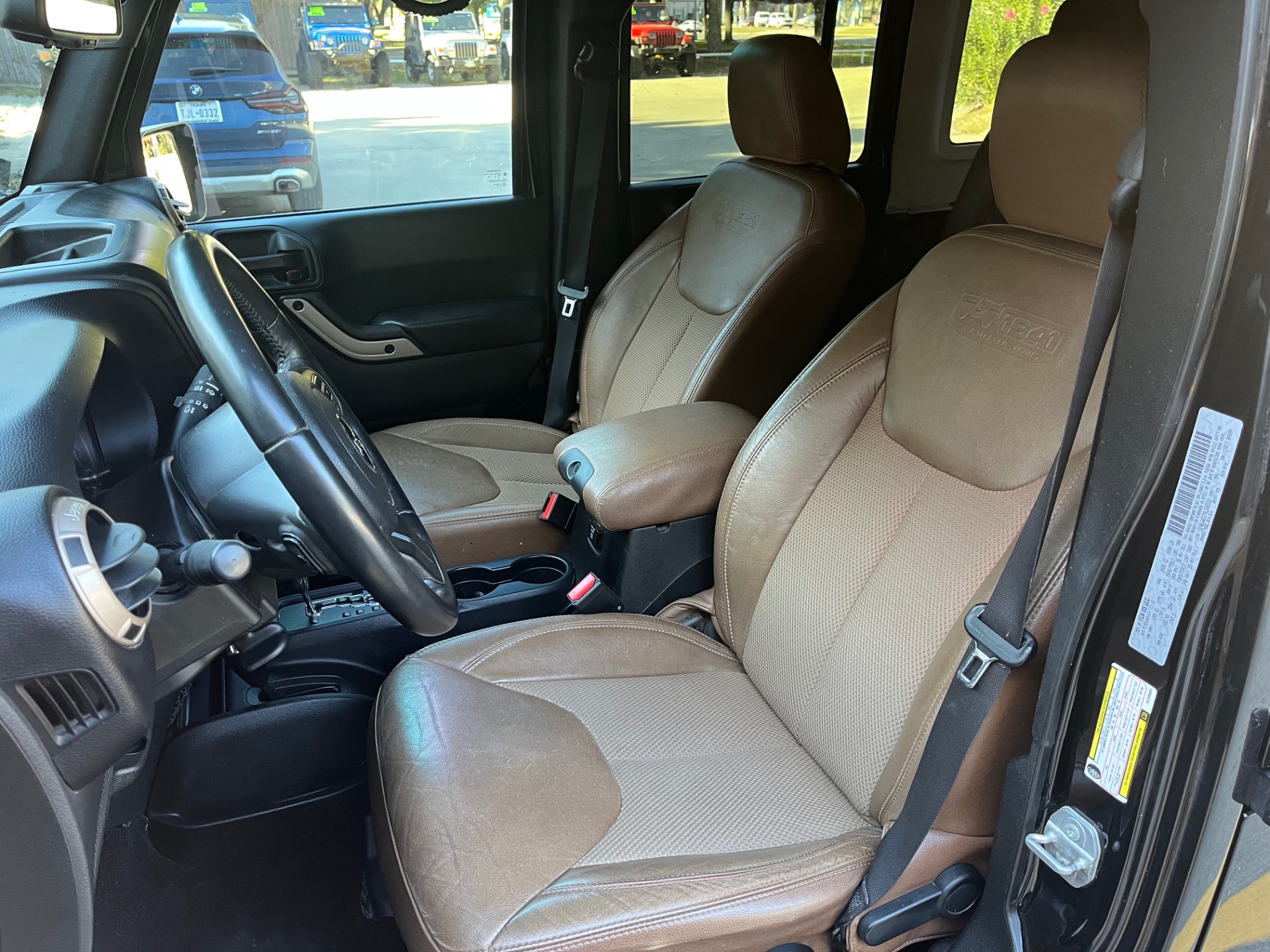 Used-2017-Jeep-Wrangler-Unlimited-75th-Anniversary-Edition