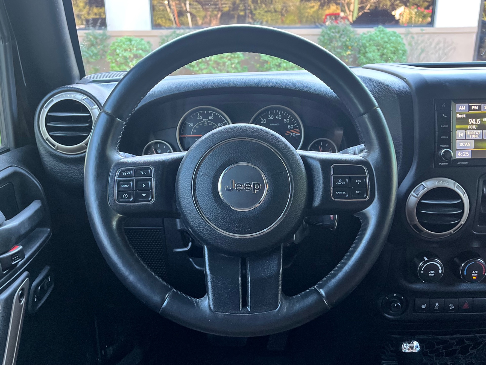 Used-2017-Jeep-Wrangler-Unlimited-75th-Anniversary-Edition