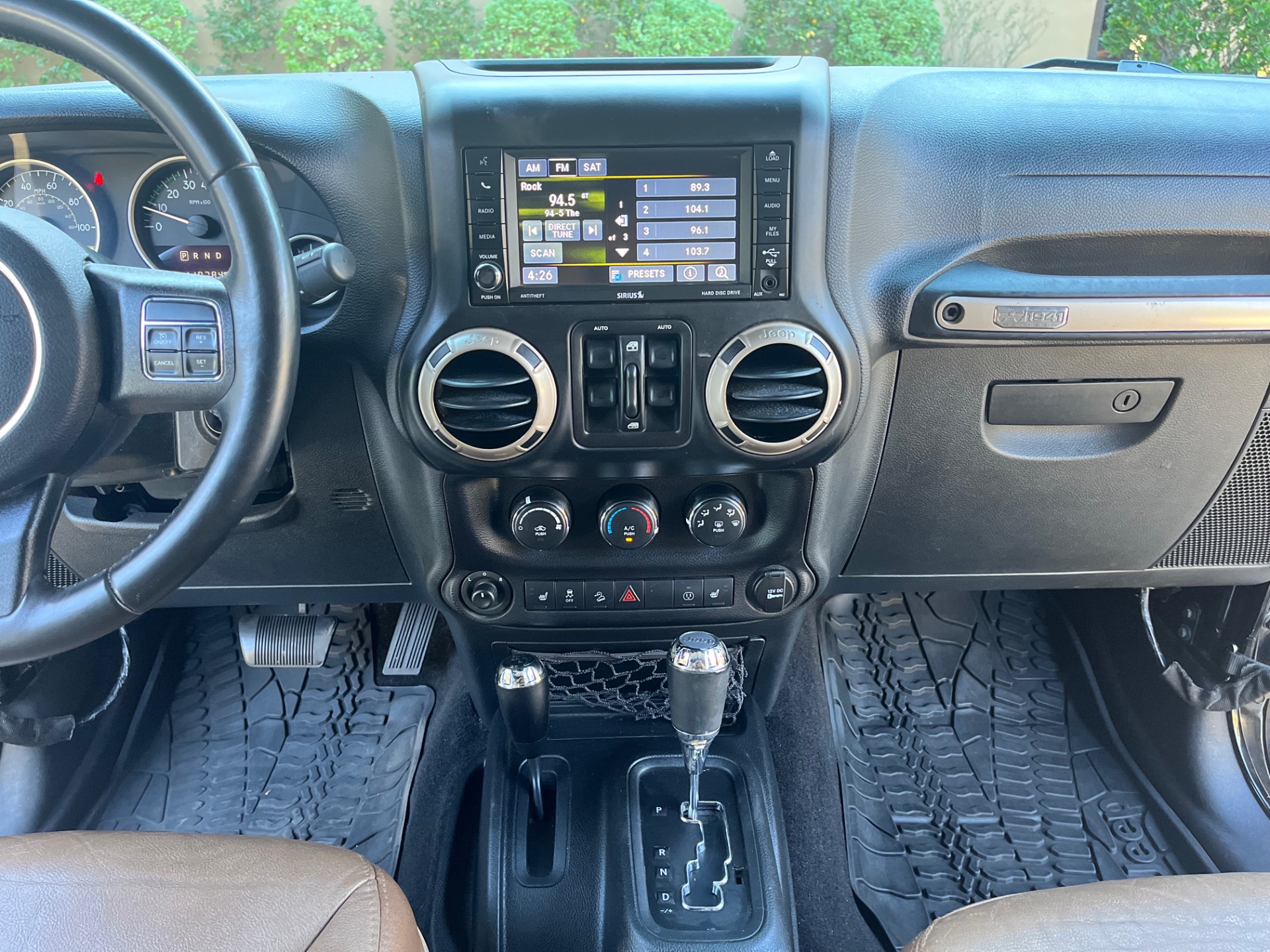 Used-2017-Jeep-Wrangler-Unlimited-75th-Anniversary-Edition