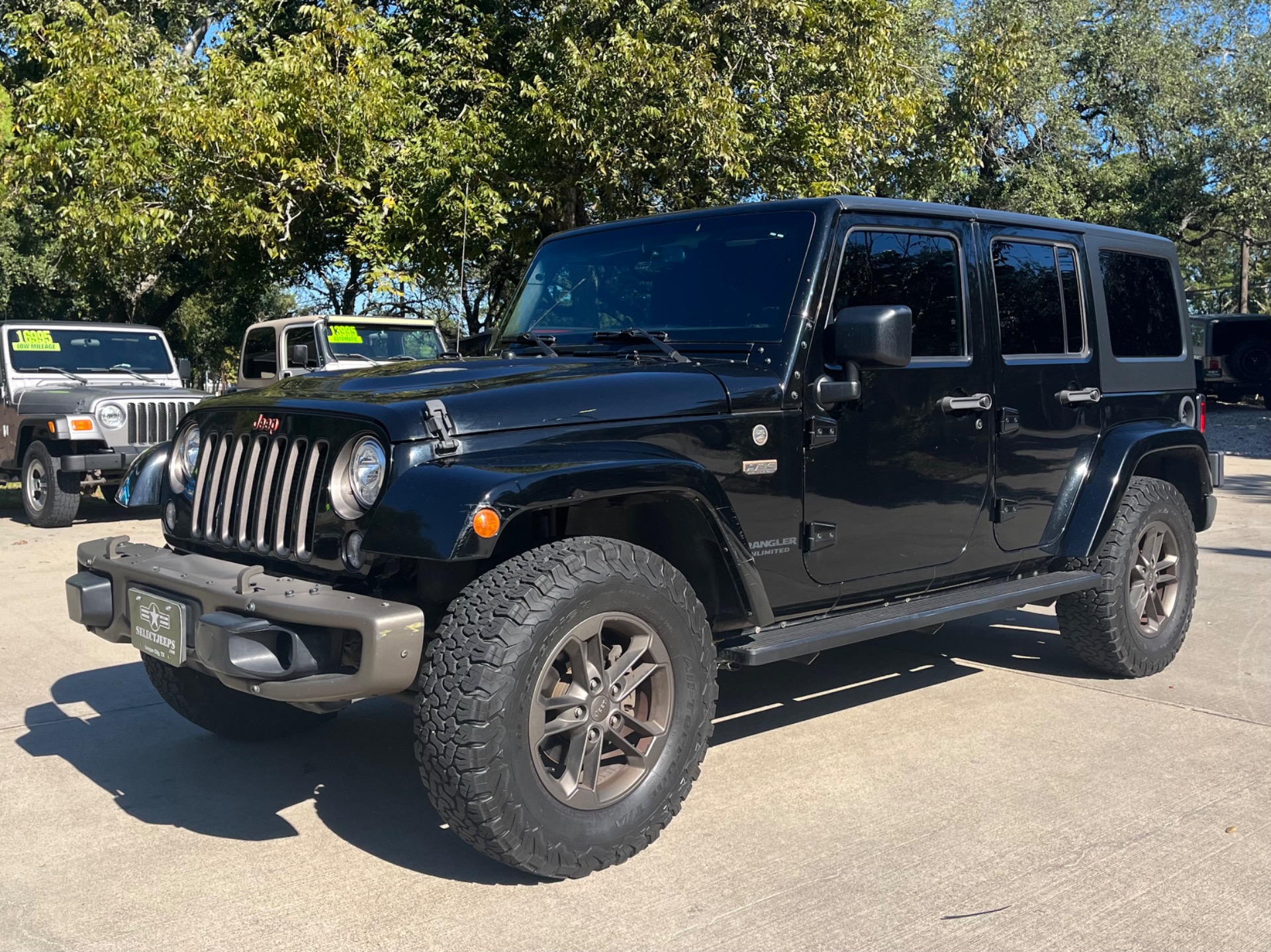 Used-2017-Jeep-Wrangler-Unlimited-75th-Anniversary-Edition