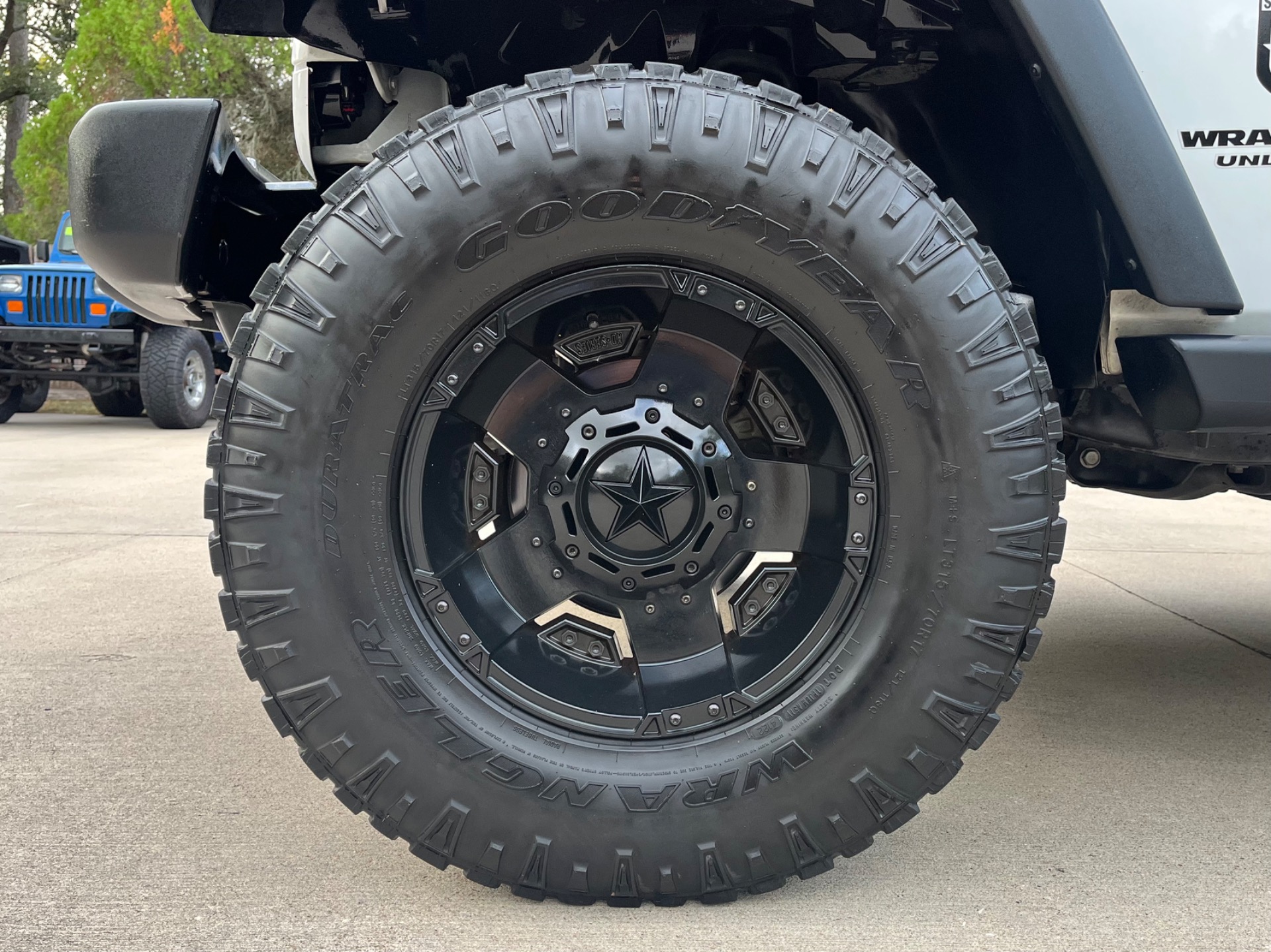 Used-2016-Jeep-Wrangler-Unlimited-Rubicon