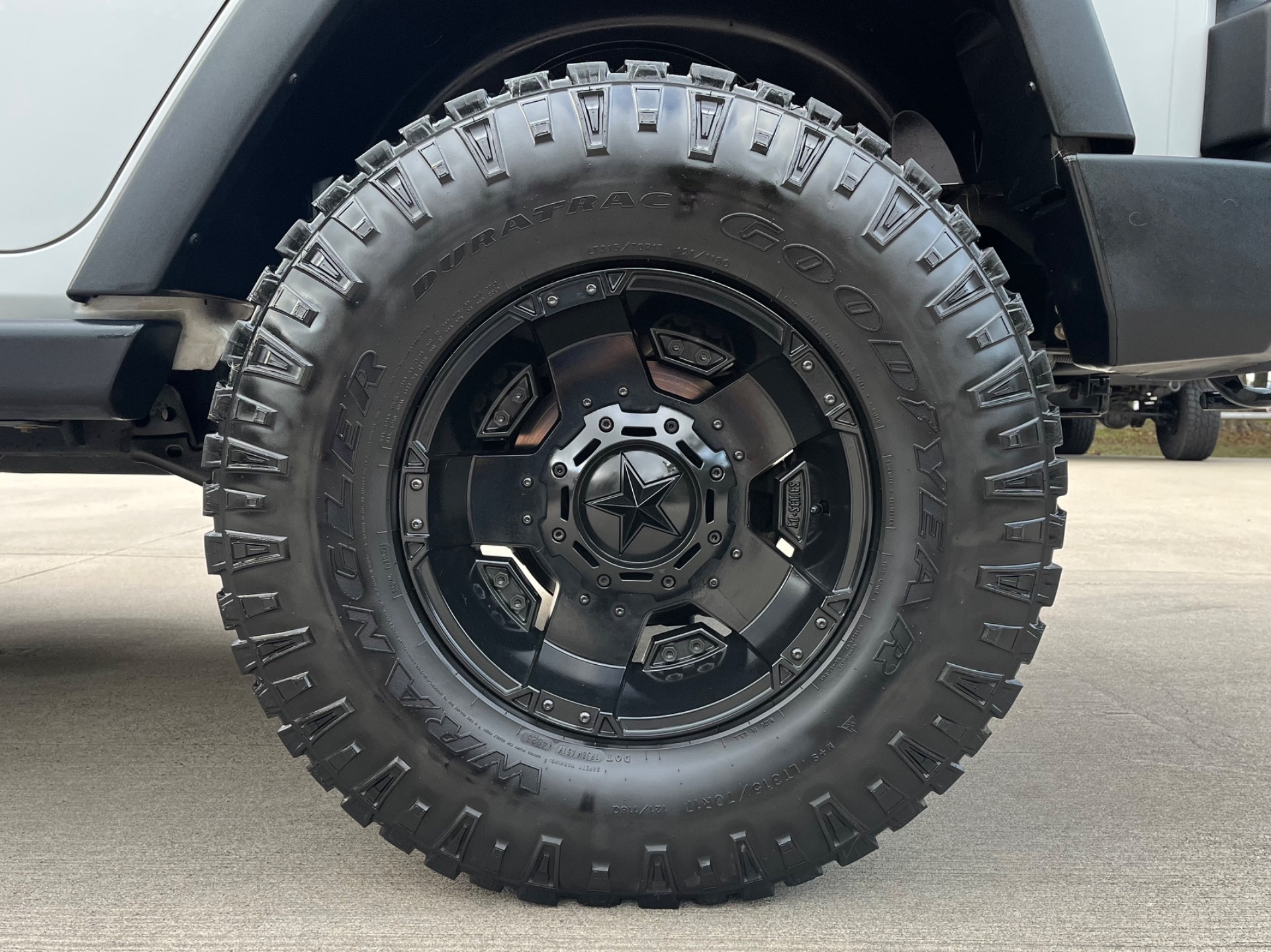 Used-2016-Jeep-Wrangler-Unlimited-Rubicon