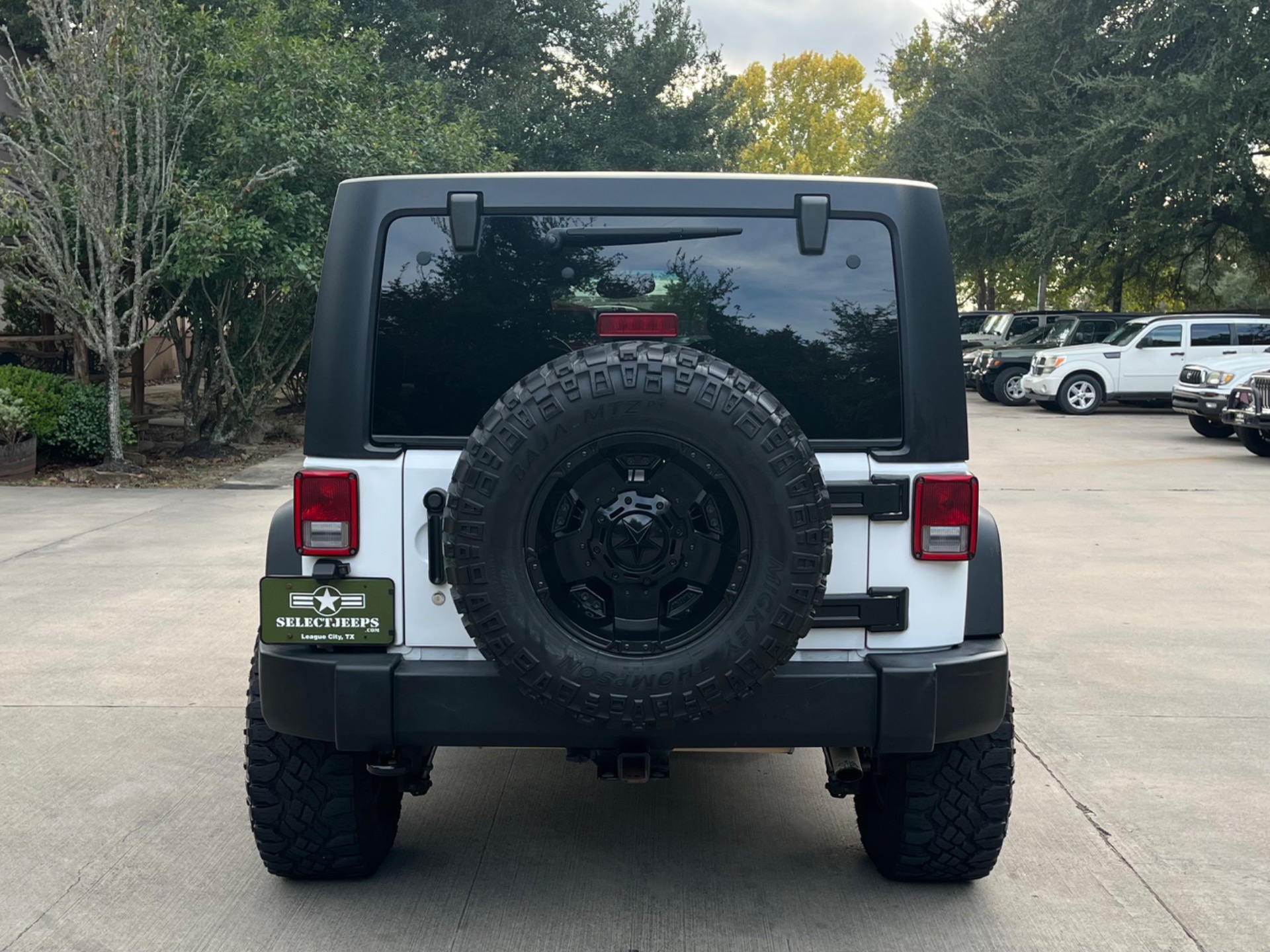 Used-2016-Jeep-Wrangler-Unlimited-Rubicon
