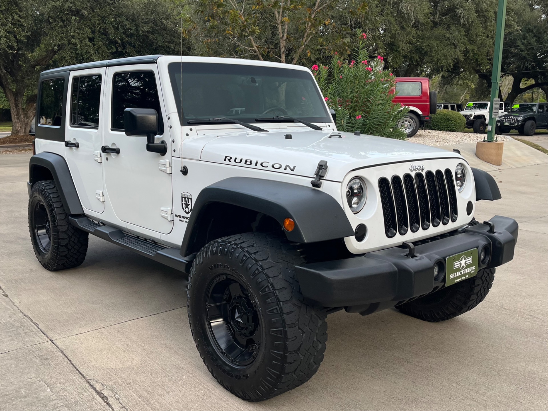 Used-2016-Jeep-Wrangler-Unlimited-Rubicon