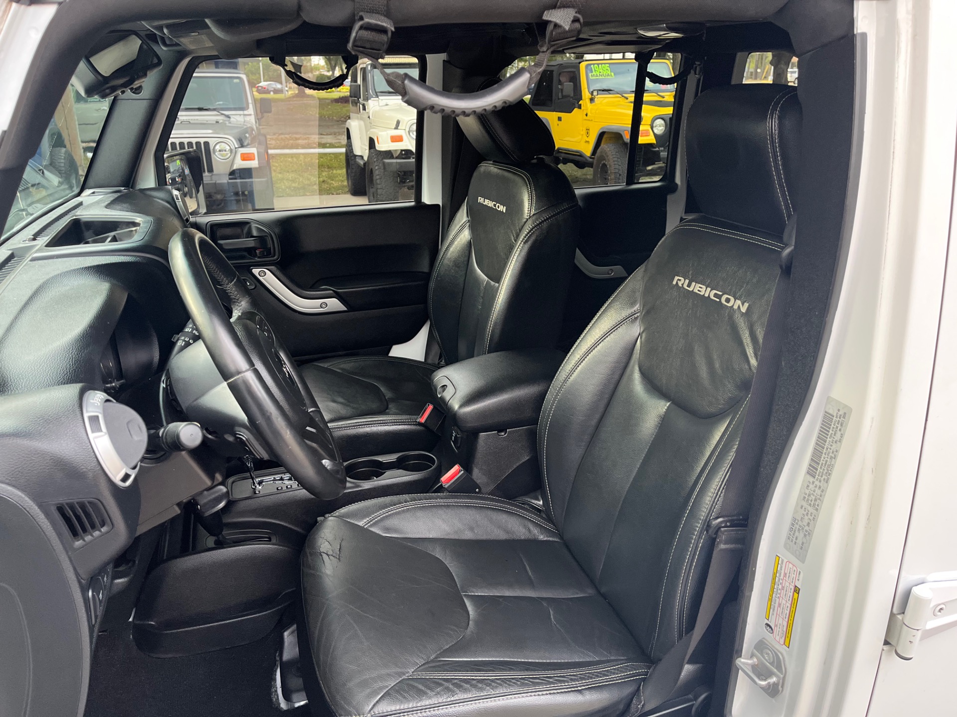 Used-2016-Jeep-Wrangler-Unlimited-Rubicon