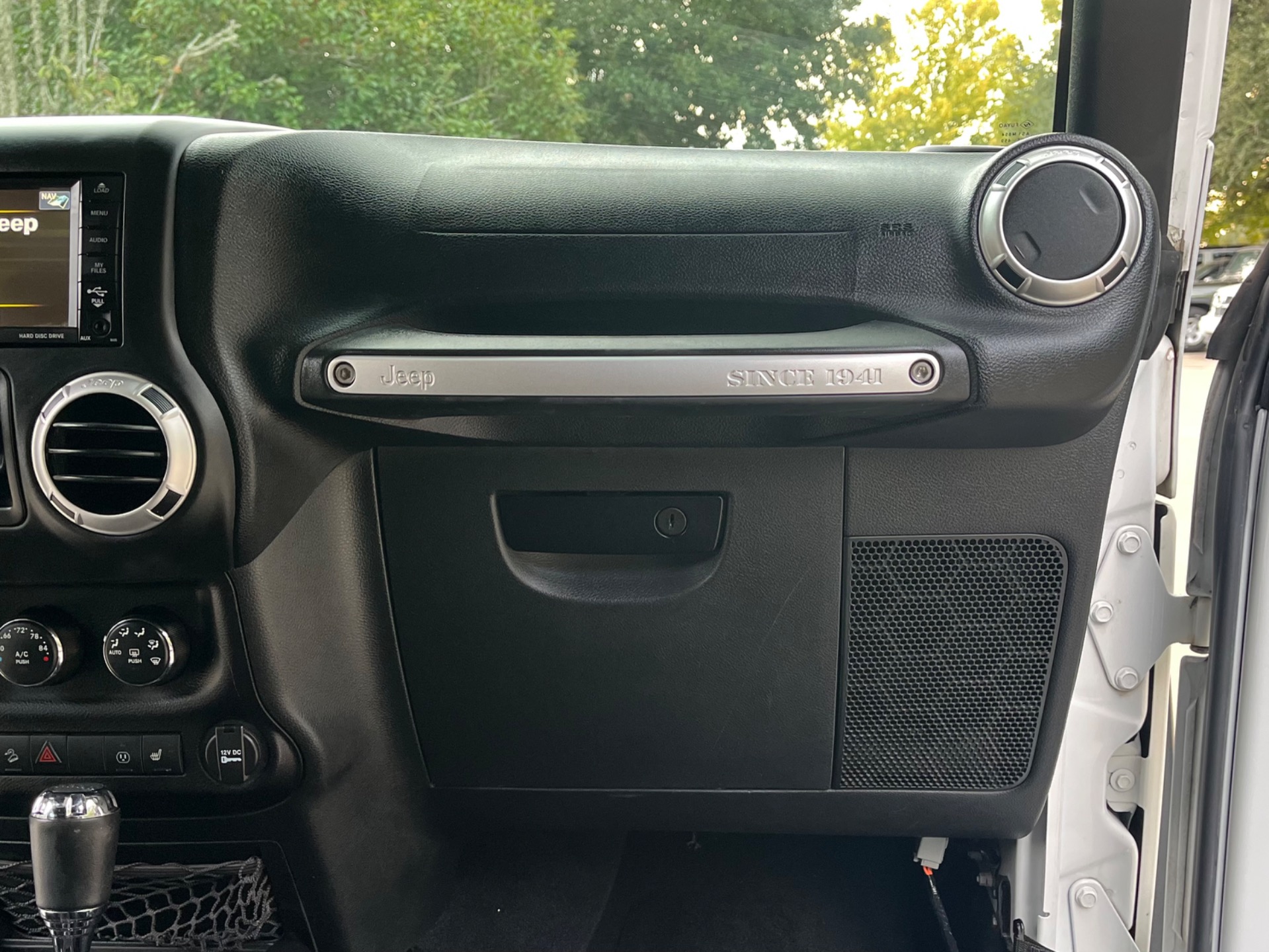 Used-2016-Jeep-Wrangler-Unlimited-Rubicon