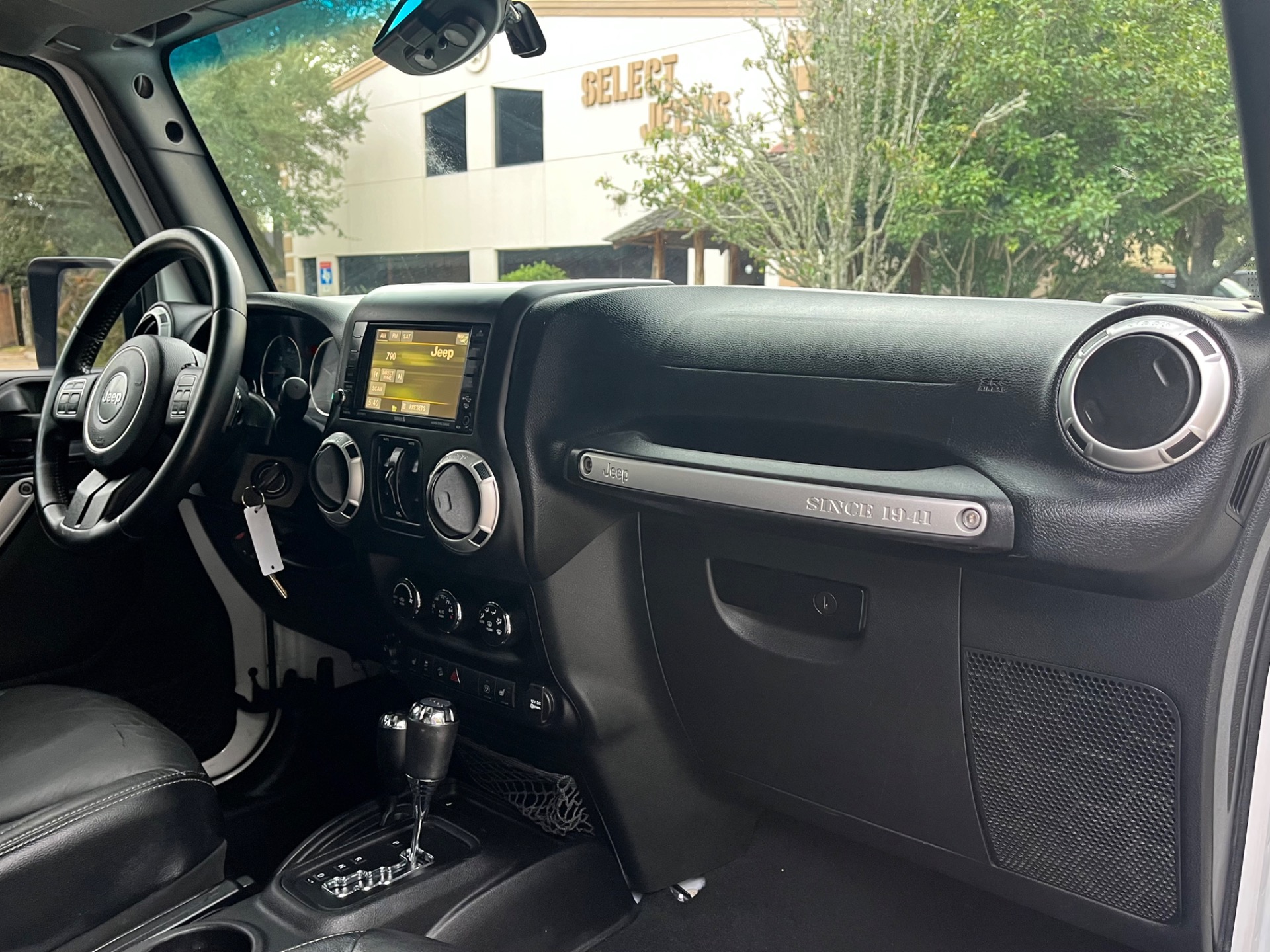 Used-2016-Jeep-Wrangler-Unlimited-Rubicon
