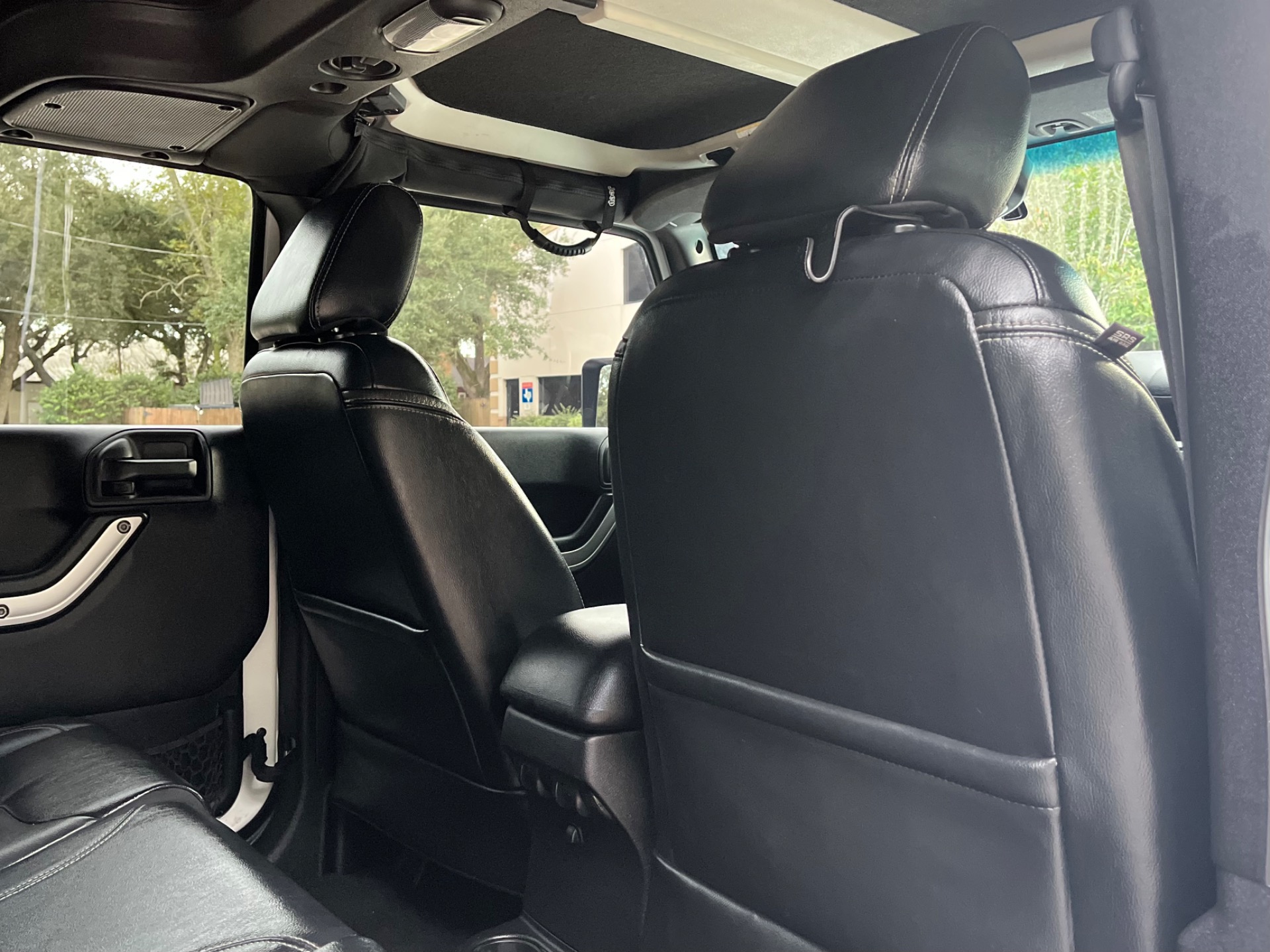 Used-2016-Jeep-Wrangler-Unlimited-Rubicon