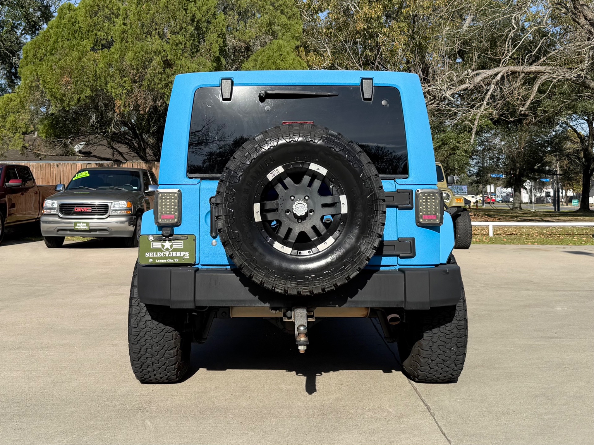 Used-2007-Jeep-Wrangler-Unlimited-Sahara