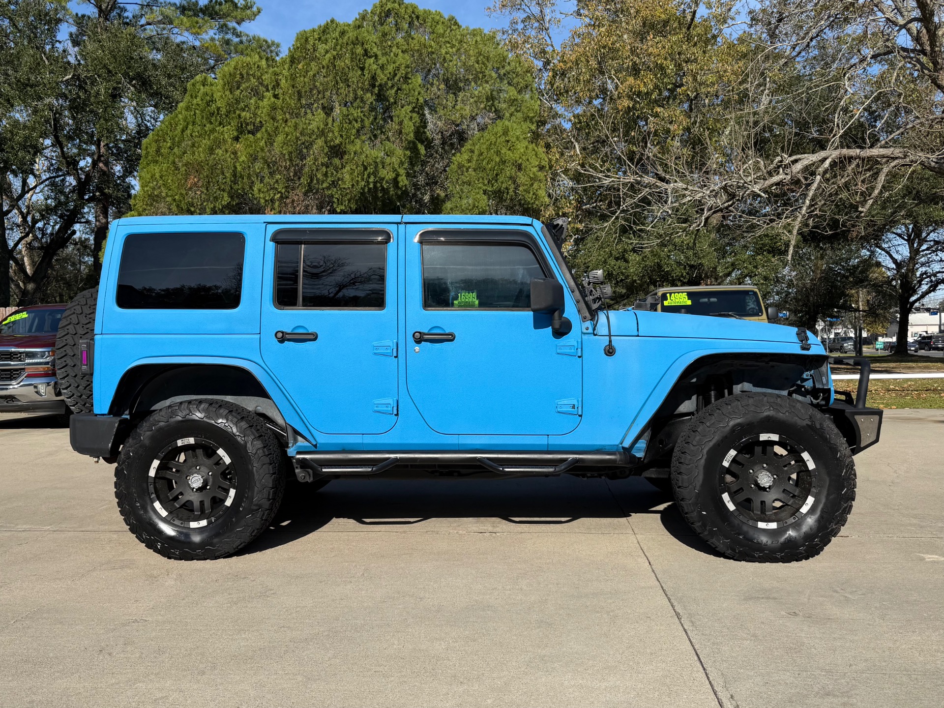 Used-2007-Jeep-Wrangler-Unlimited-Sahara
