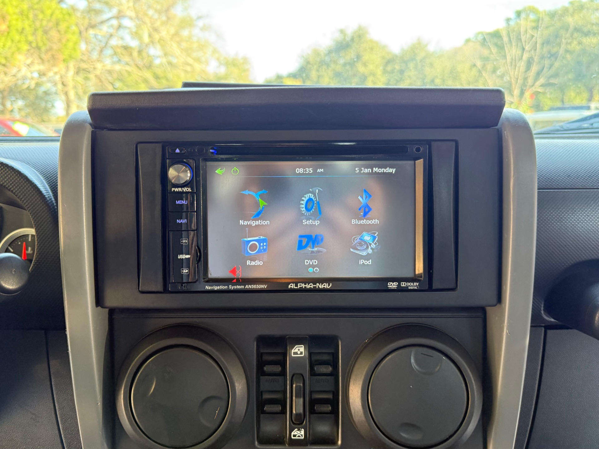 Used-2007-Jeep-Wrangler-Unlimited-Sahara