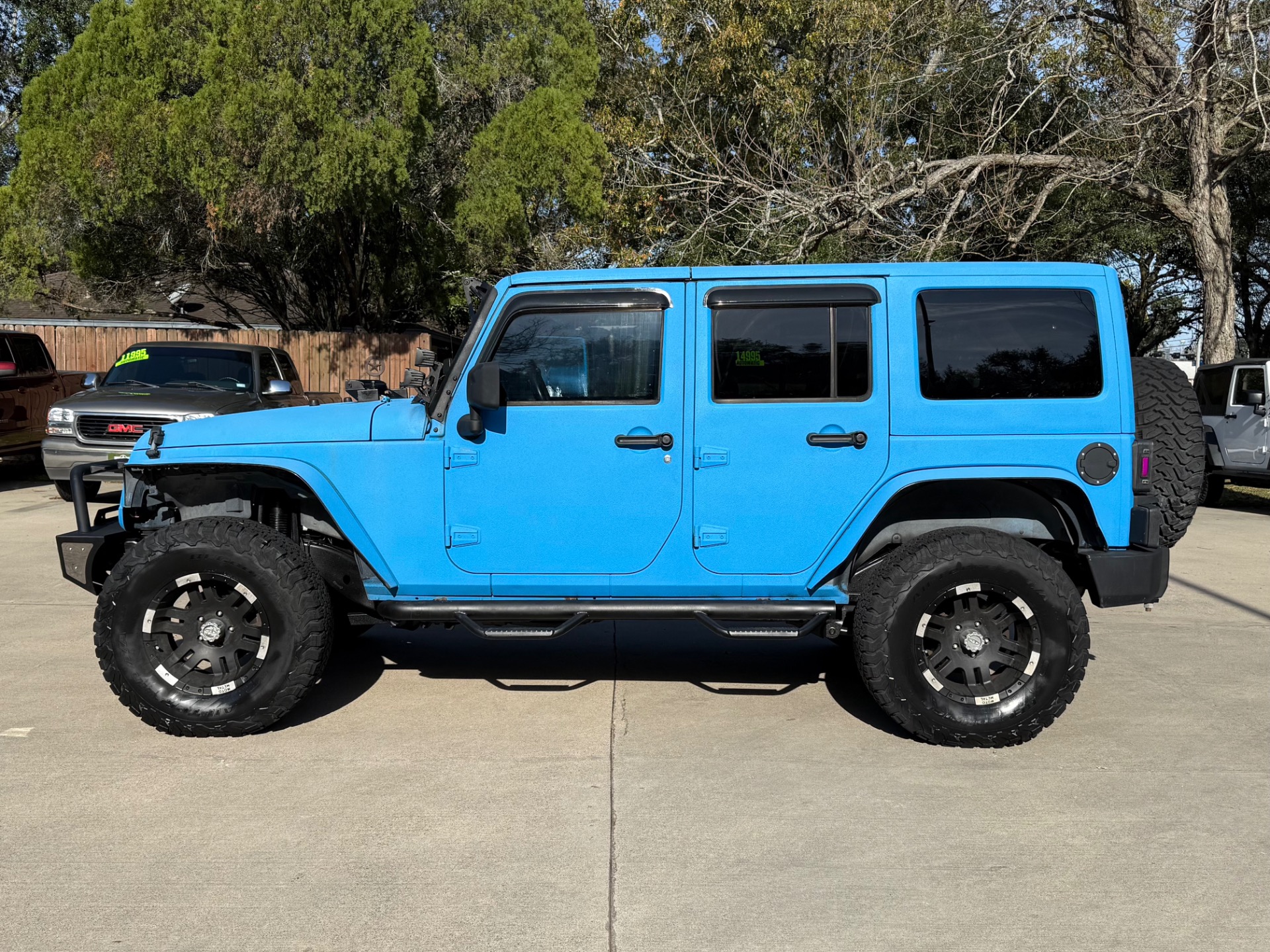 Used-2007-Jeep-Wrangler-Unlimited-Sahara