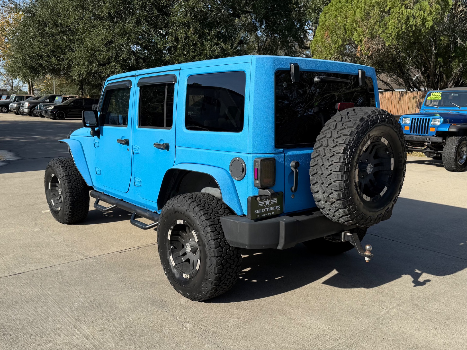 Used-2007-Jeep-Wrangler-Unlimited-Sahara