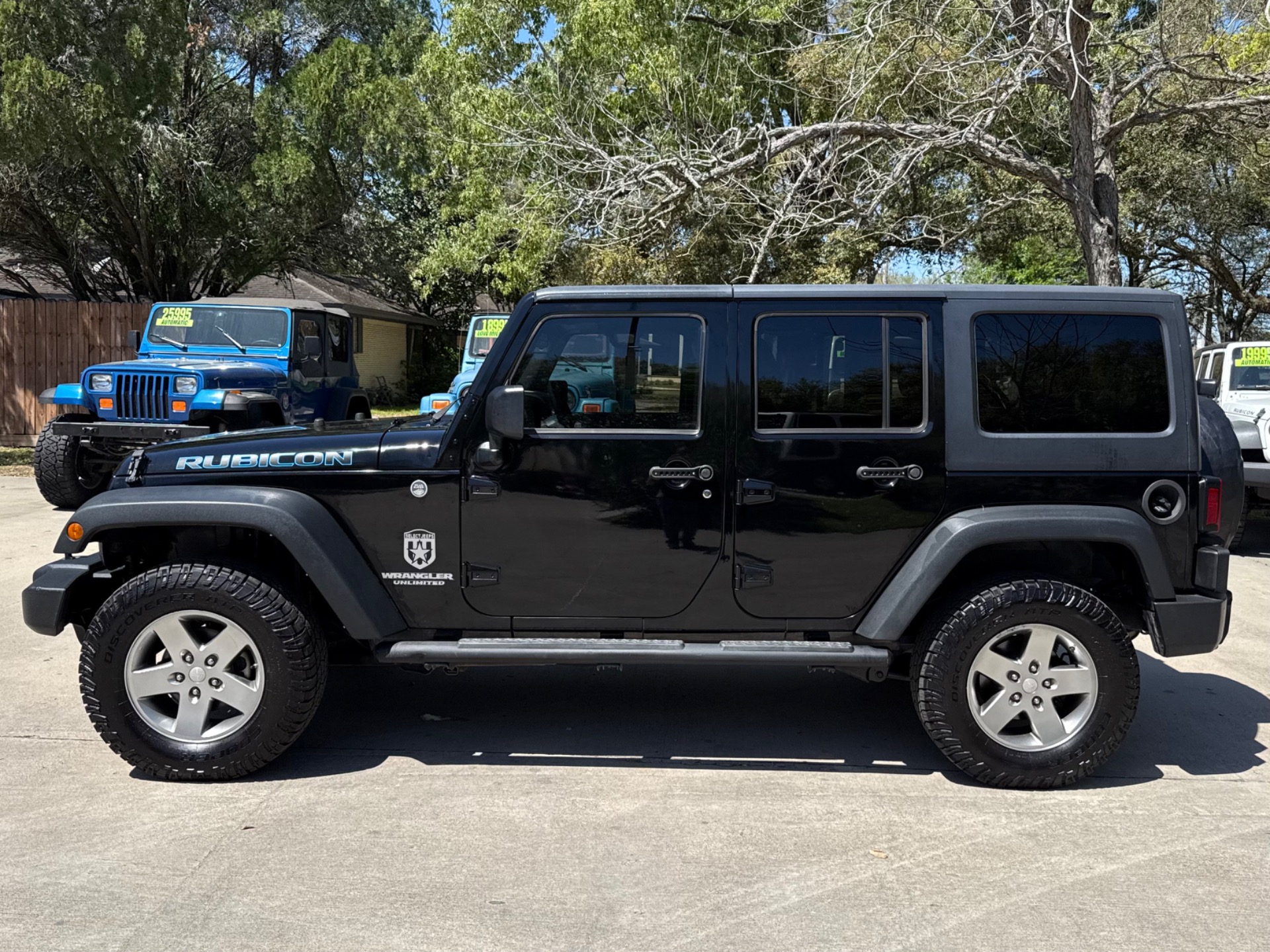 Used-2011-Jeep-Wrangler-Unlimited-Rubicon