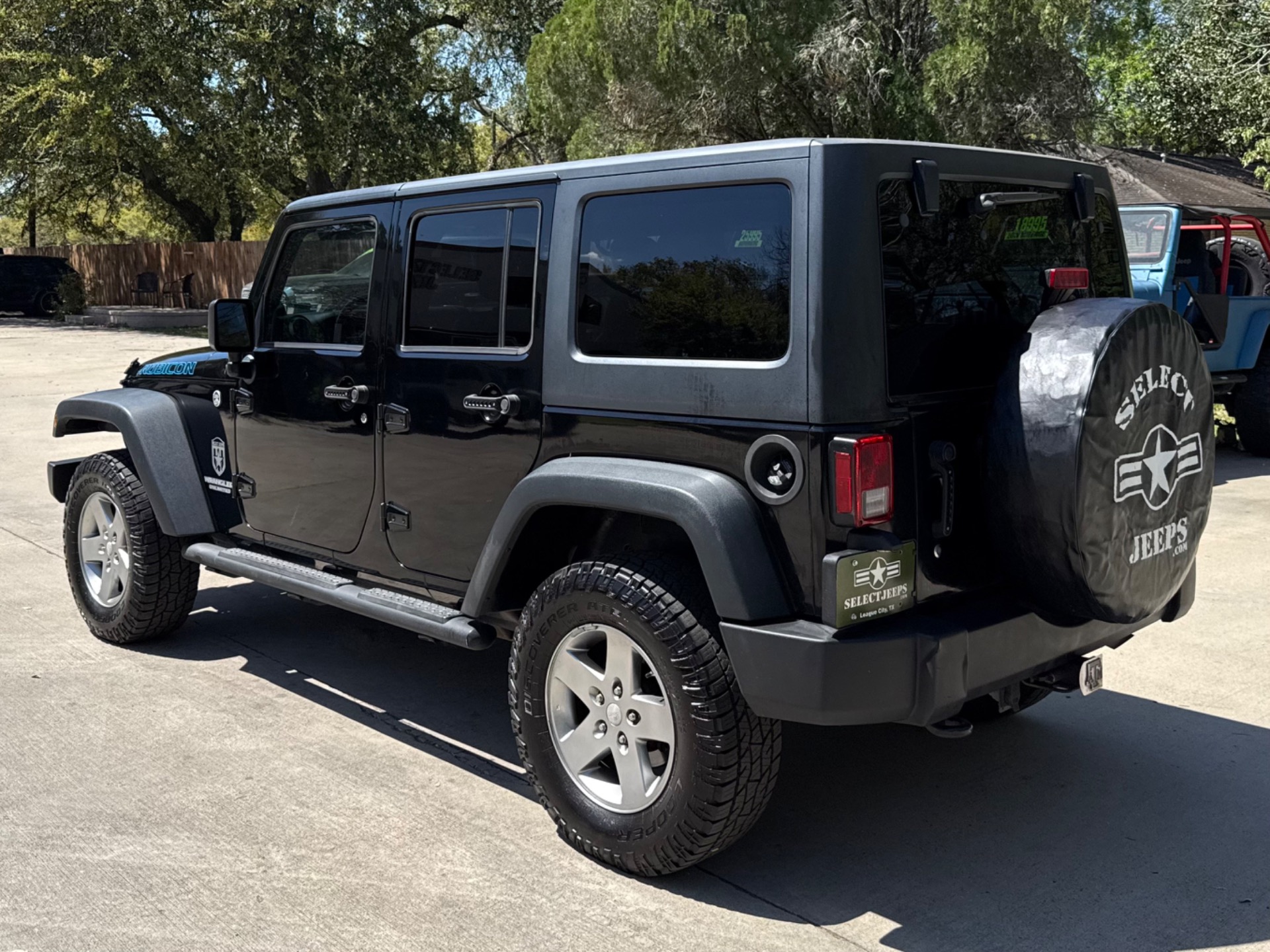 Used-2011-Jeep-Wrangler-Unlimited-Rubicon