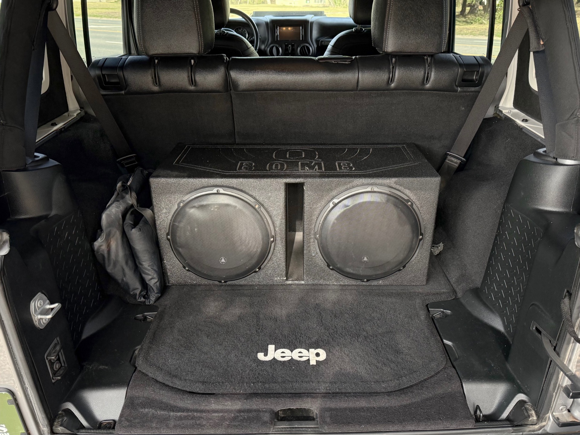 Used-2017-Jeep-Wrangler-Unlimited-Sport