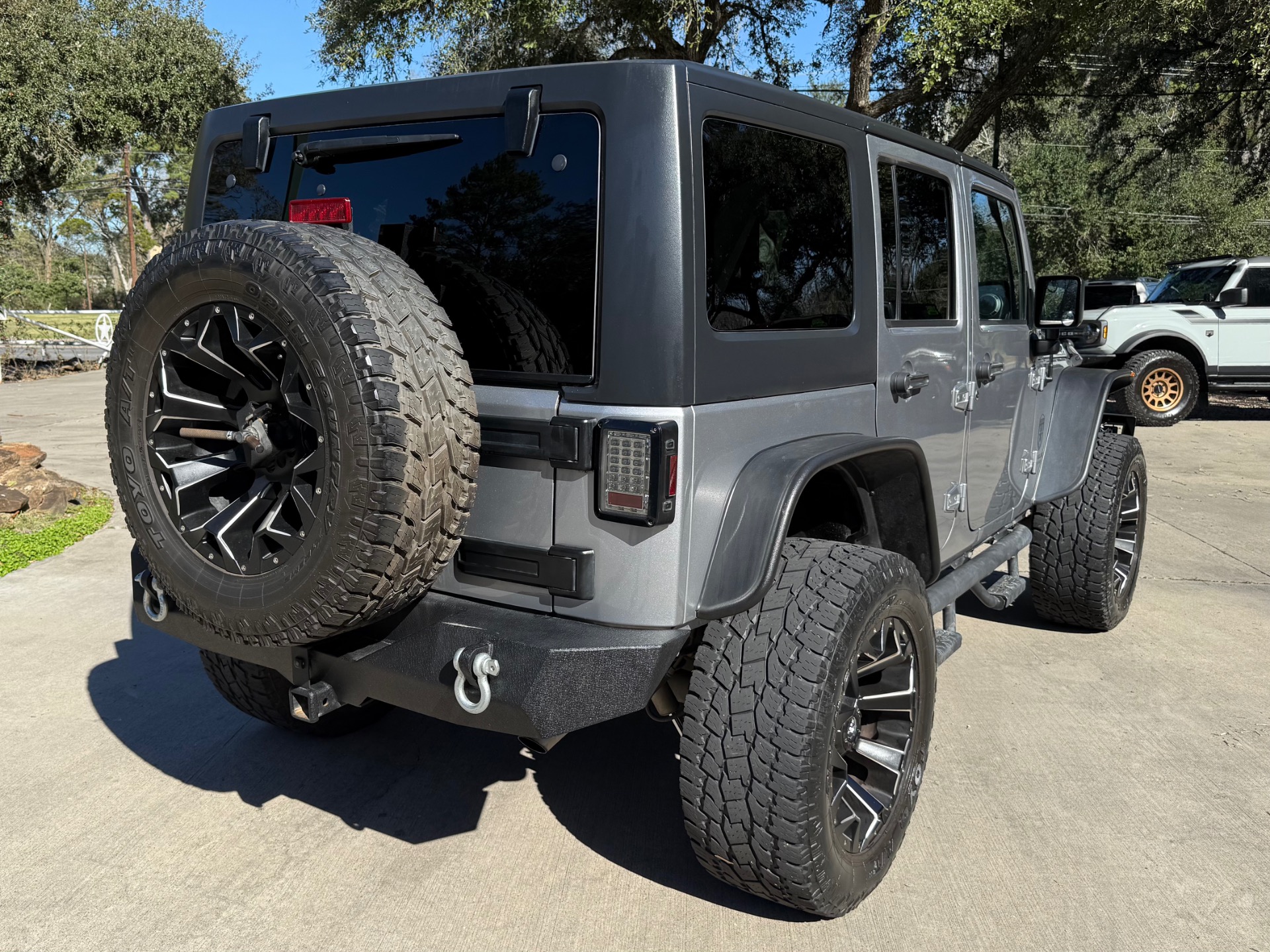 Used-2017-Jeep-Wrangler-Unlimited-Sport