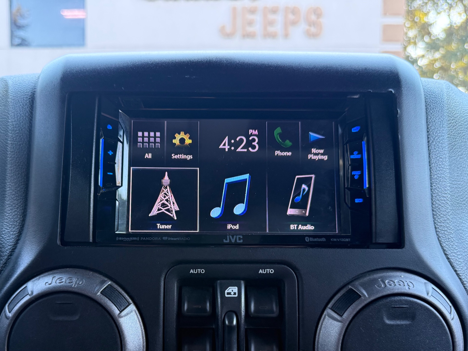 Used-2017-Jeep-Wrangler-Unlimited-Sport