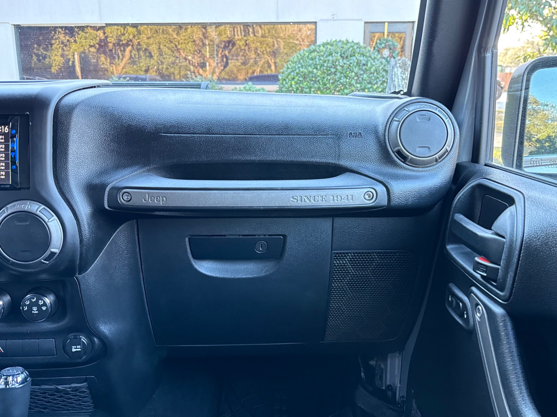 Used-2017-Jeep-Wrangler-Unlimited-Sport