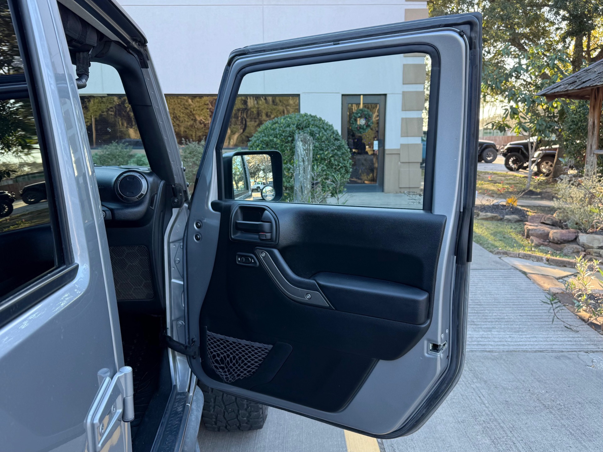 Used-2017-Jeep-Wrangler-Unlimited-Sport