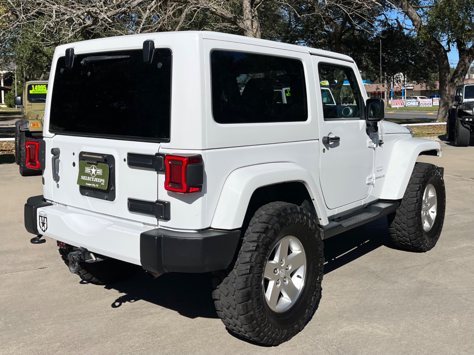 Used-2016-Jeep-Wrangler-Sahara