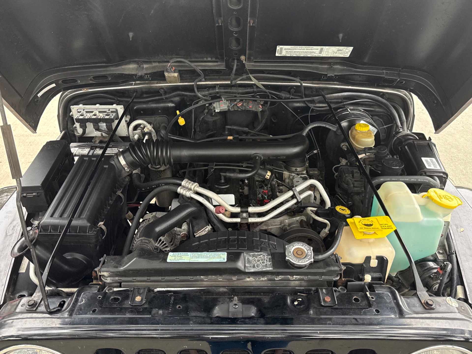 Used-2002-Jeep-Wrangler-Sahara