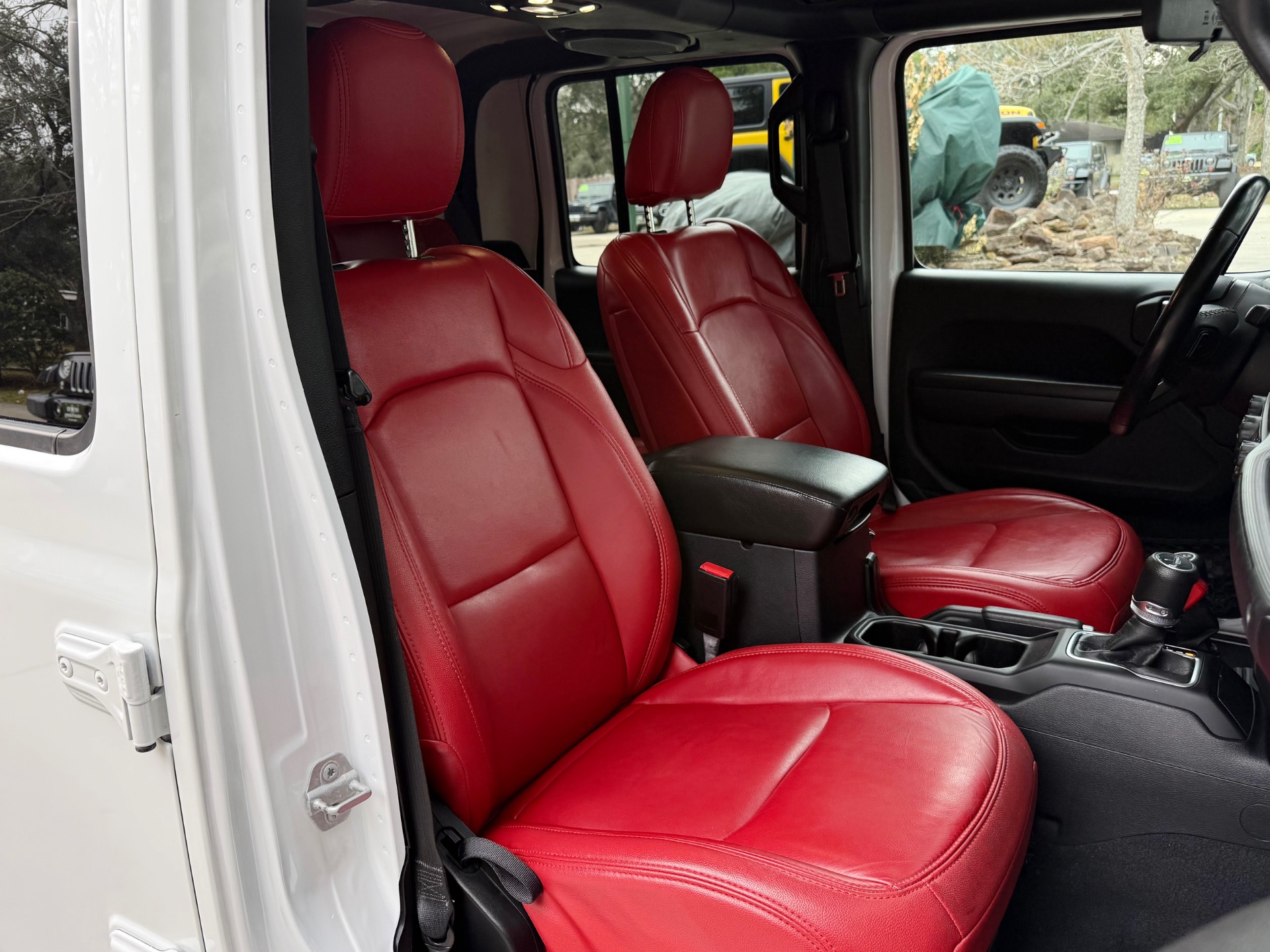 Used-2021-Jeep-Gladiator-Sport-S