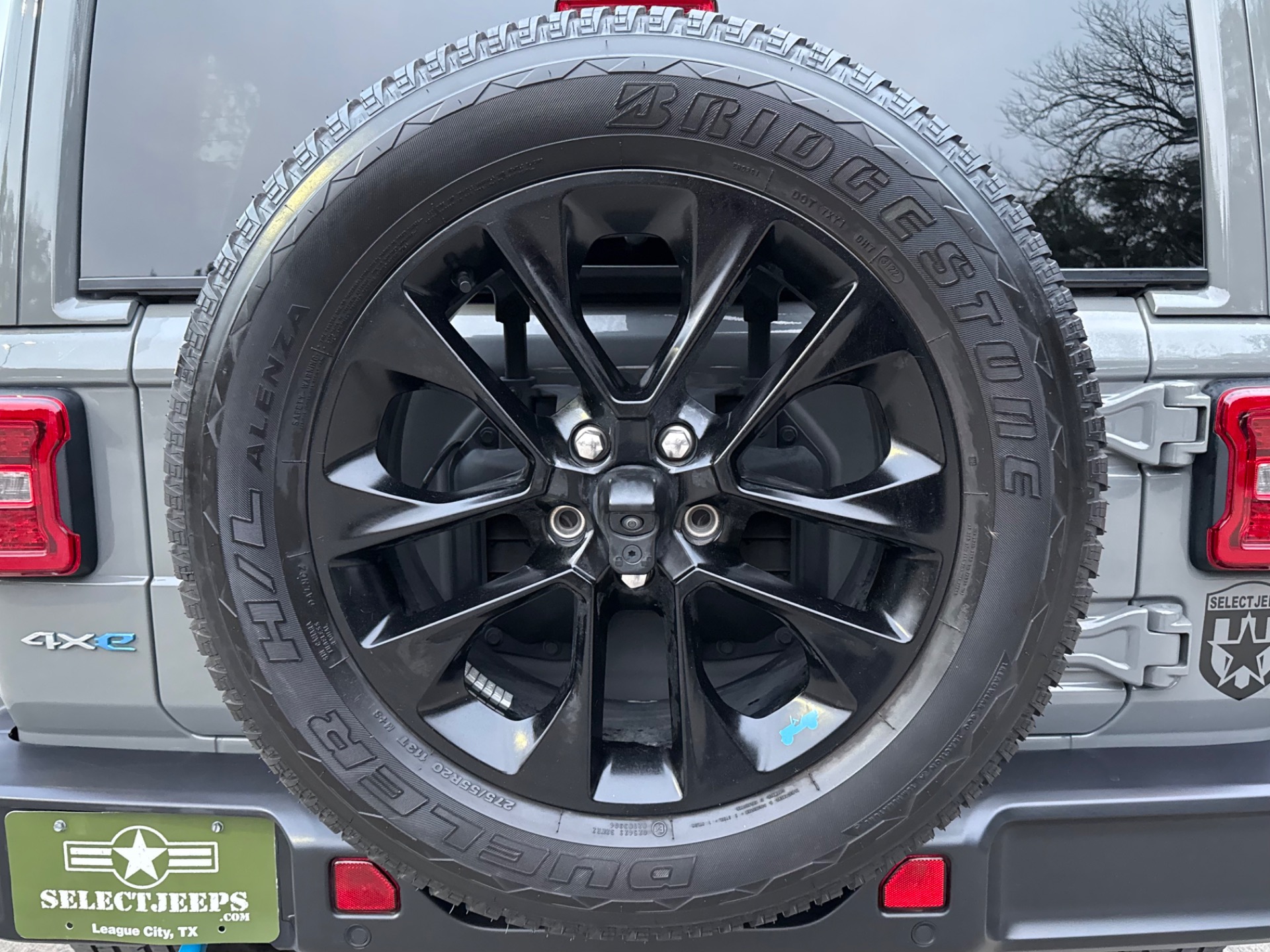 Used-2023-Jeep-Wrangler-Sahara-4xe