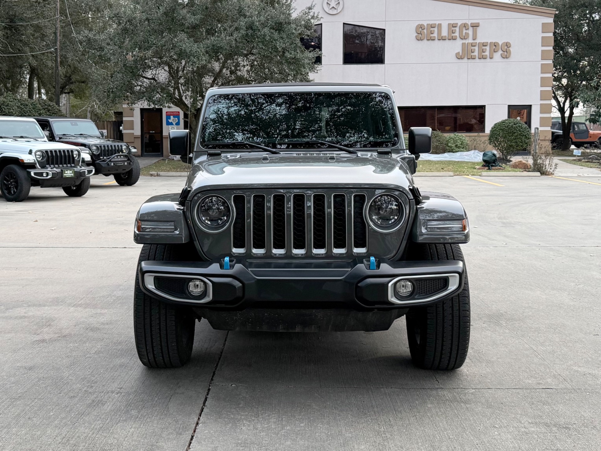 Used-2023-Jeep-Wrangler-Sahara-4xe