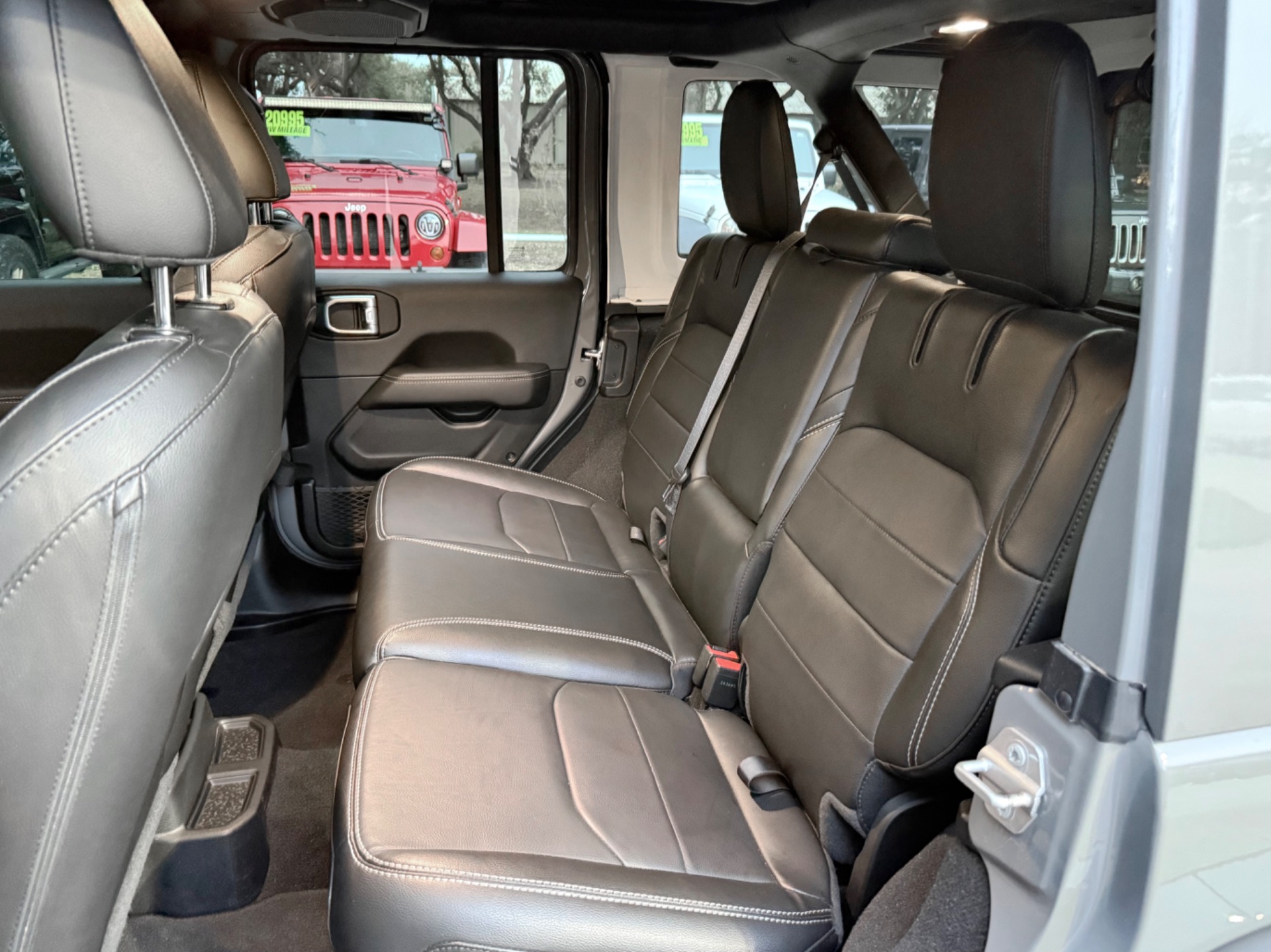 Used-2023-Jeep-Wrangler-Sahara-4xe