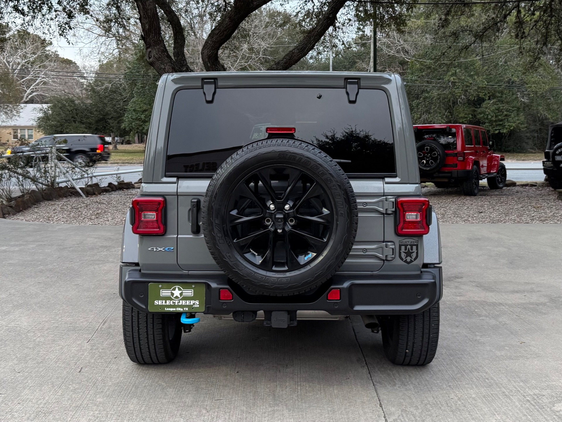 Used-2023-Jeep-Wrangler-Sahara-4xe